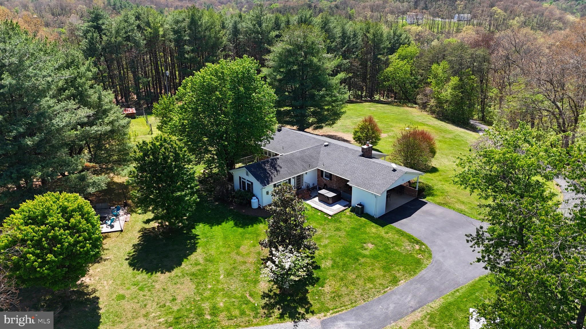 3764 NORTHWESTERN PIKE