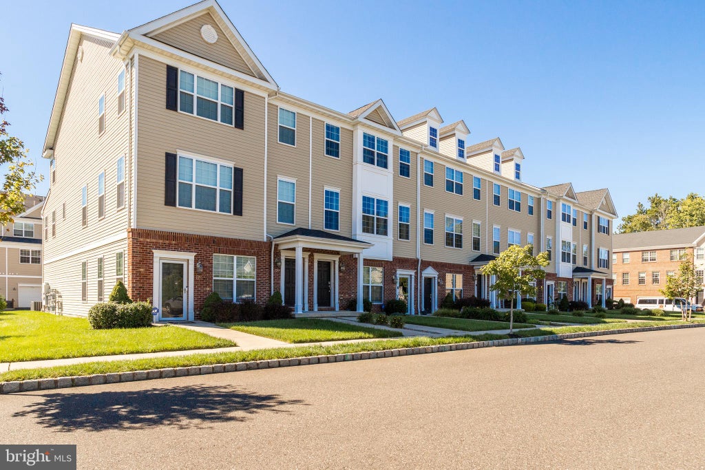 Photo of 131 Riverwalk Boulevard, BURLINGTON, NJ 08016 (MLS # NJBL2118254)