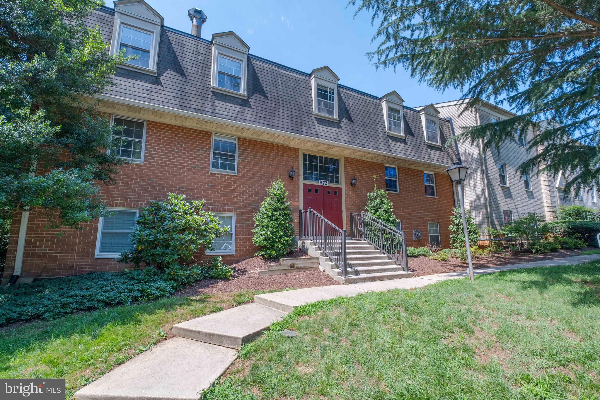 872 COLLEGE PARKWAY 301