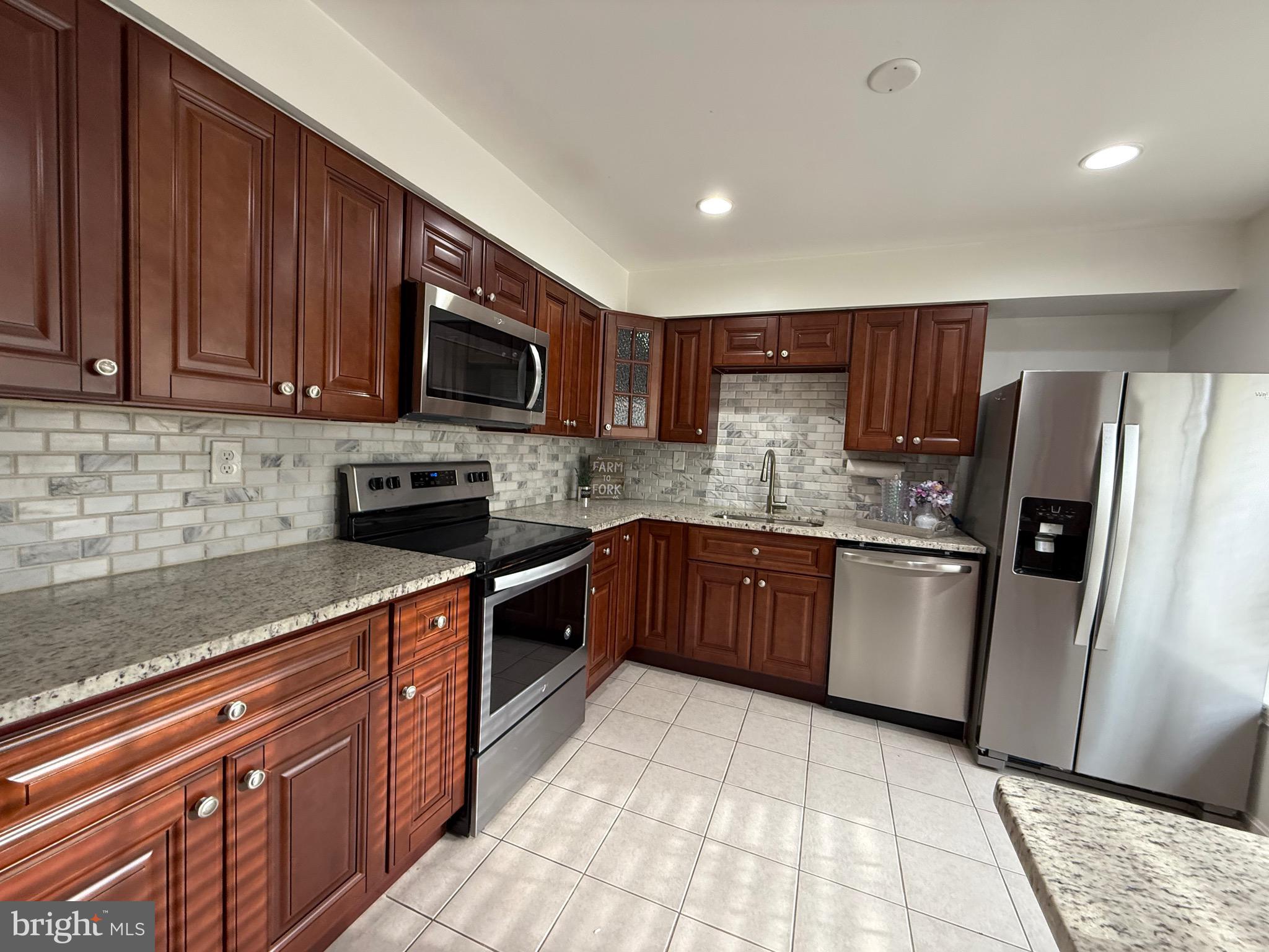 JEFFERSON GREEN - Residential Lease