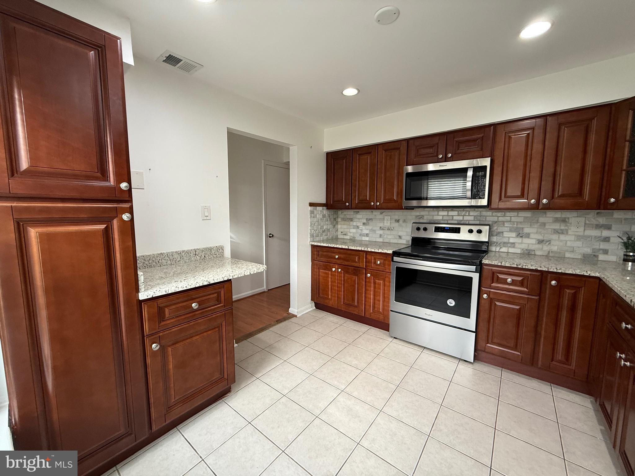 JEFFERSON GREEN - Residential Lease