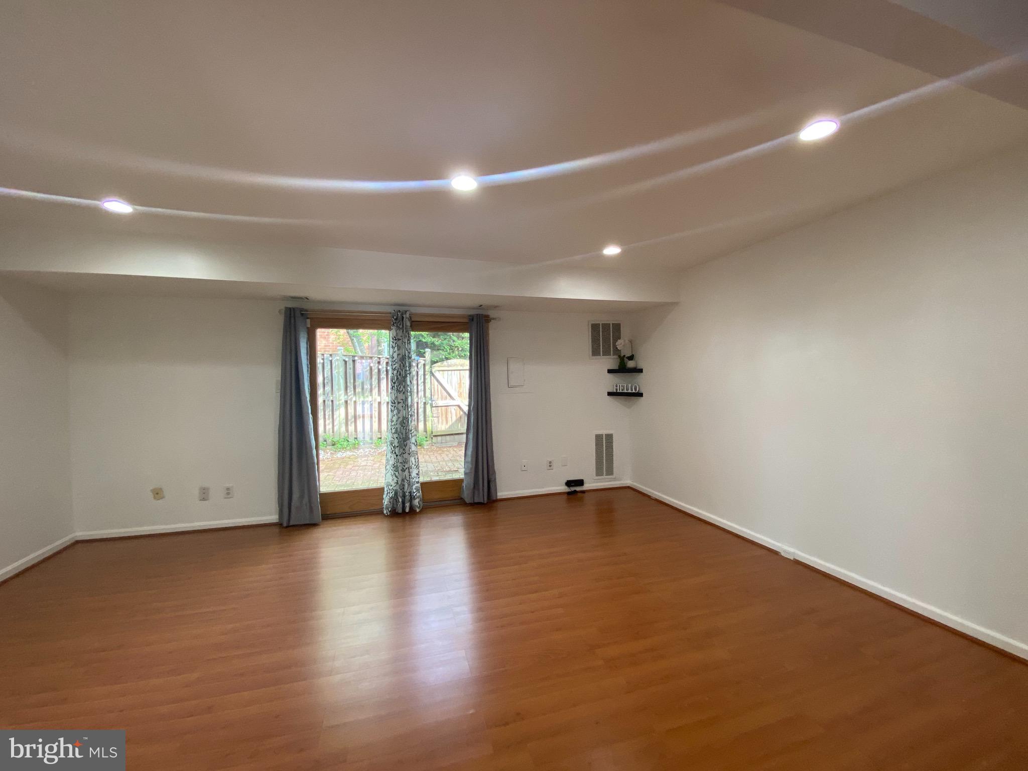 JEFFERSON GREEN - Residential Lease