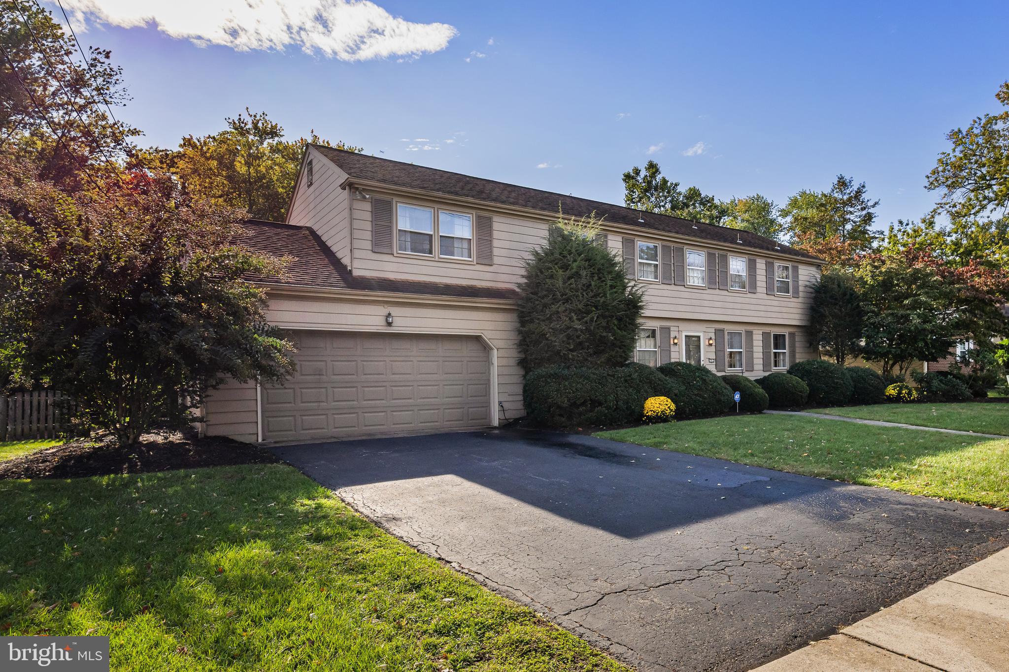 1912 CARDINAL LAKE DRIVE