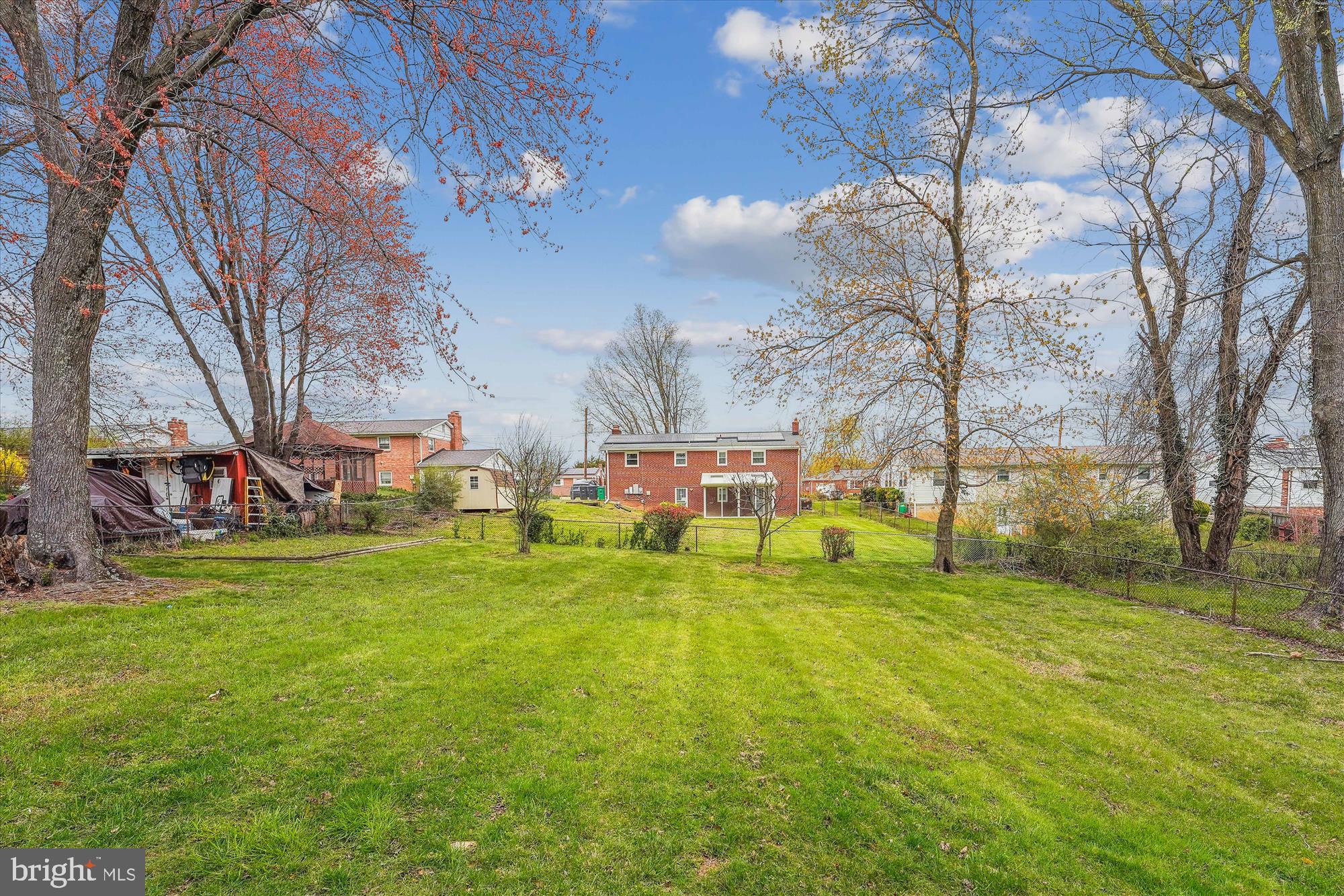 FORESTVILLE - Residential