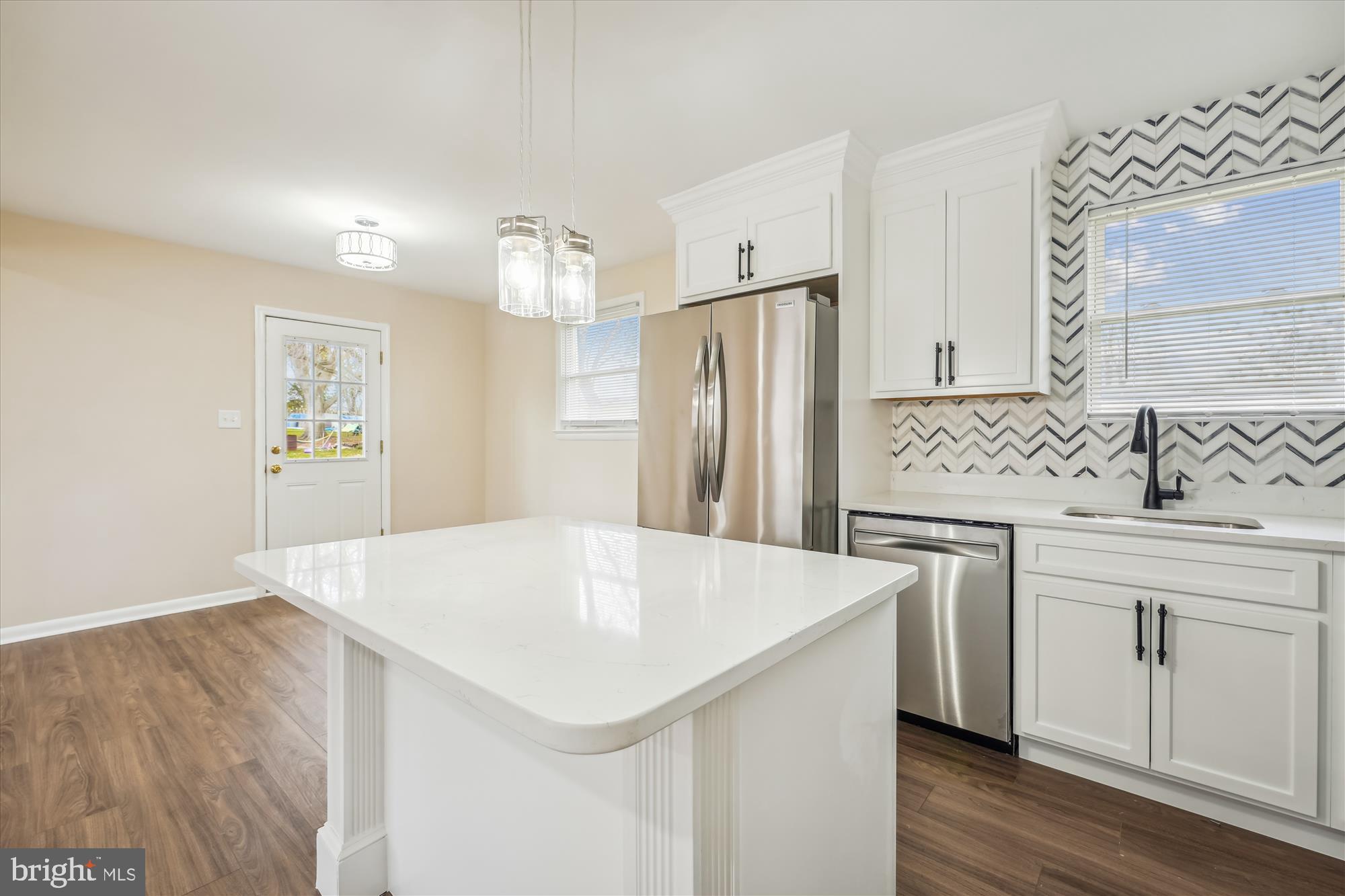 FORESTVILLE - Residential