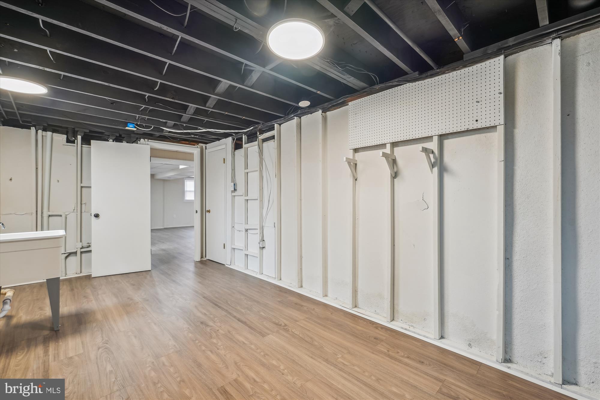 FORESTVILLE - Residential