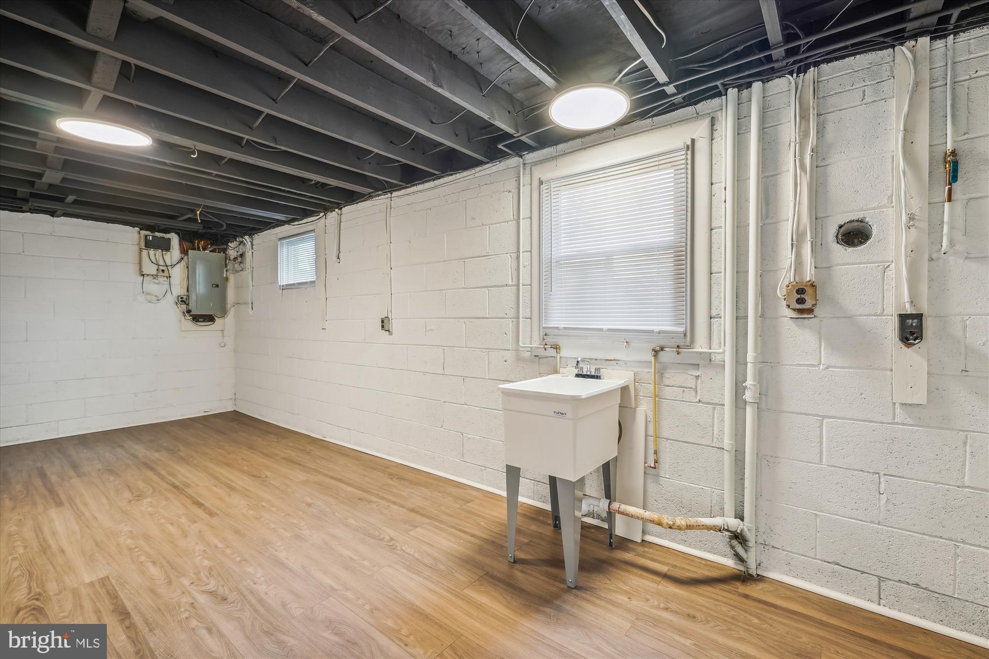 FORESTVILLE - Residential