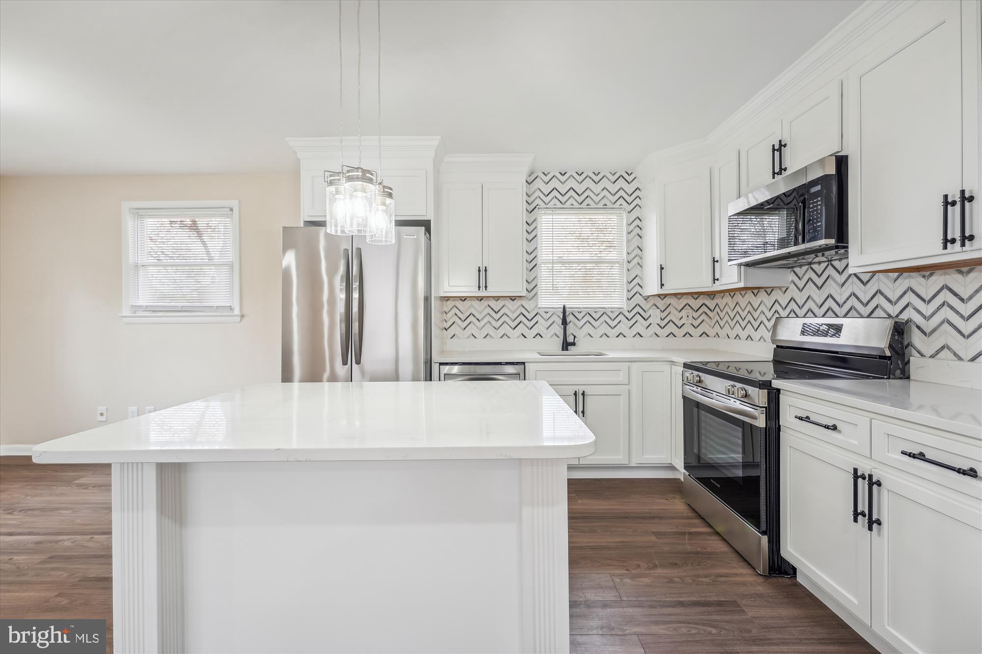 FORESTVILLE - Residential