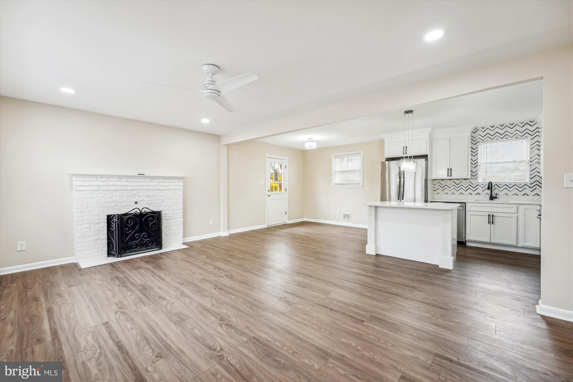 FORESTVILLE - Residential