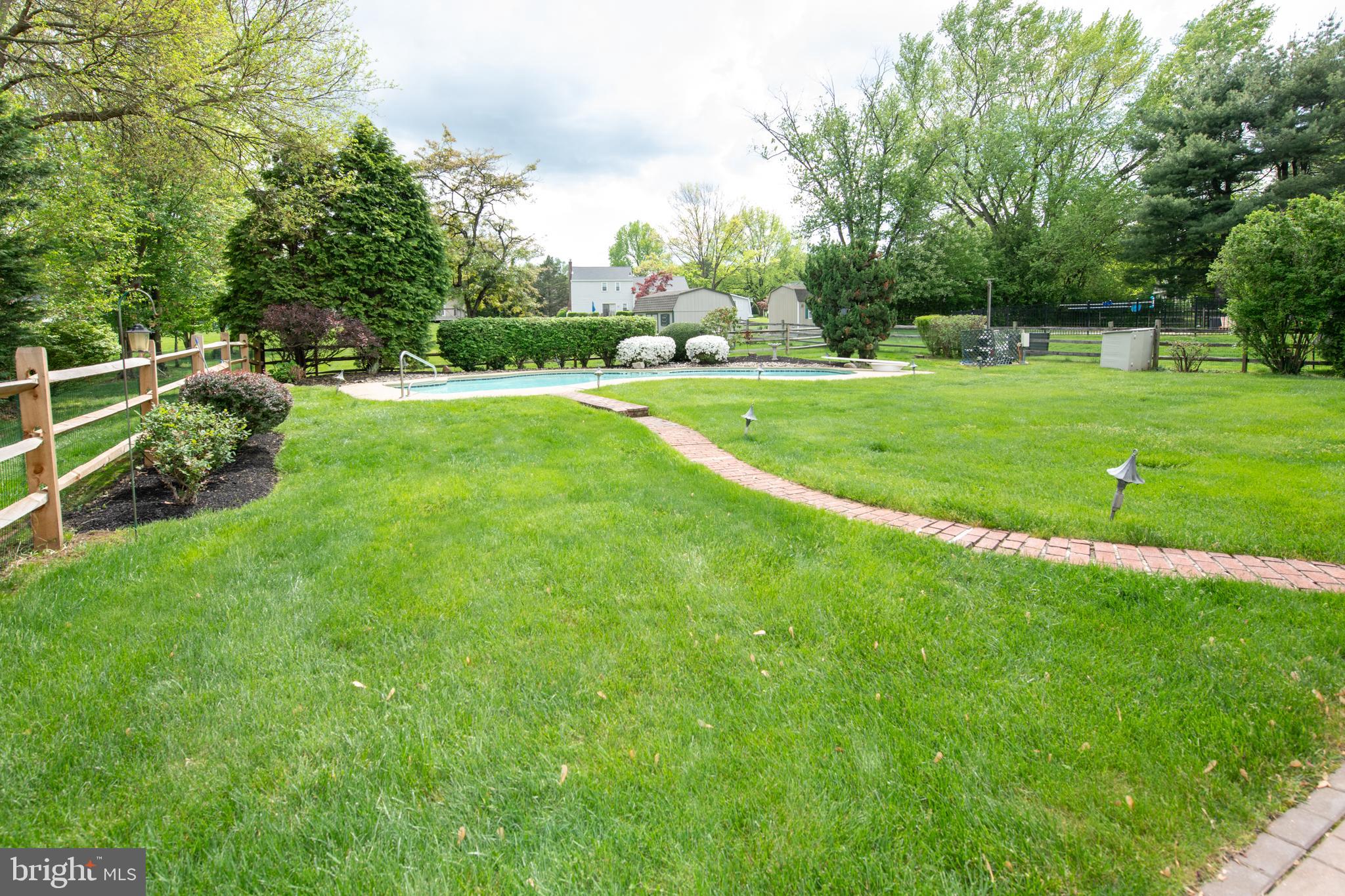 125 MERRY DELL DRIVE