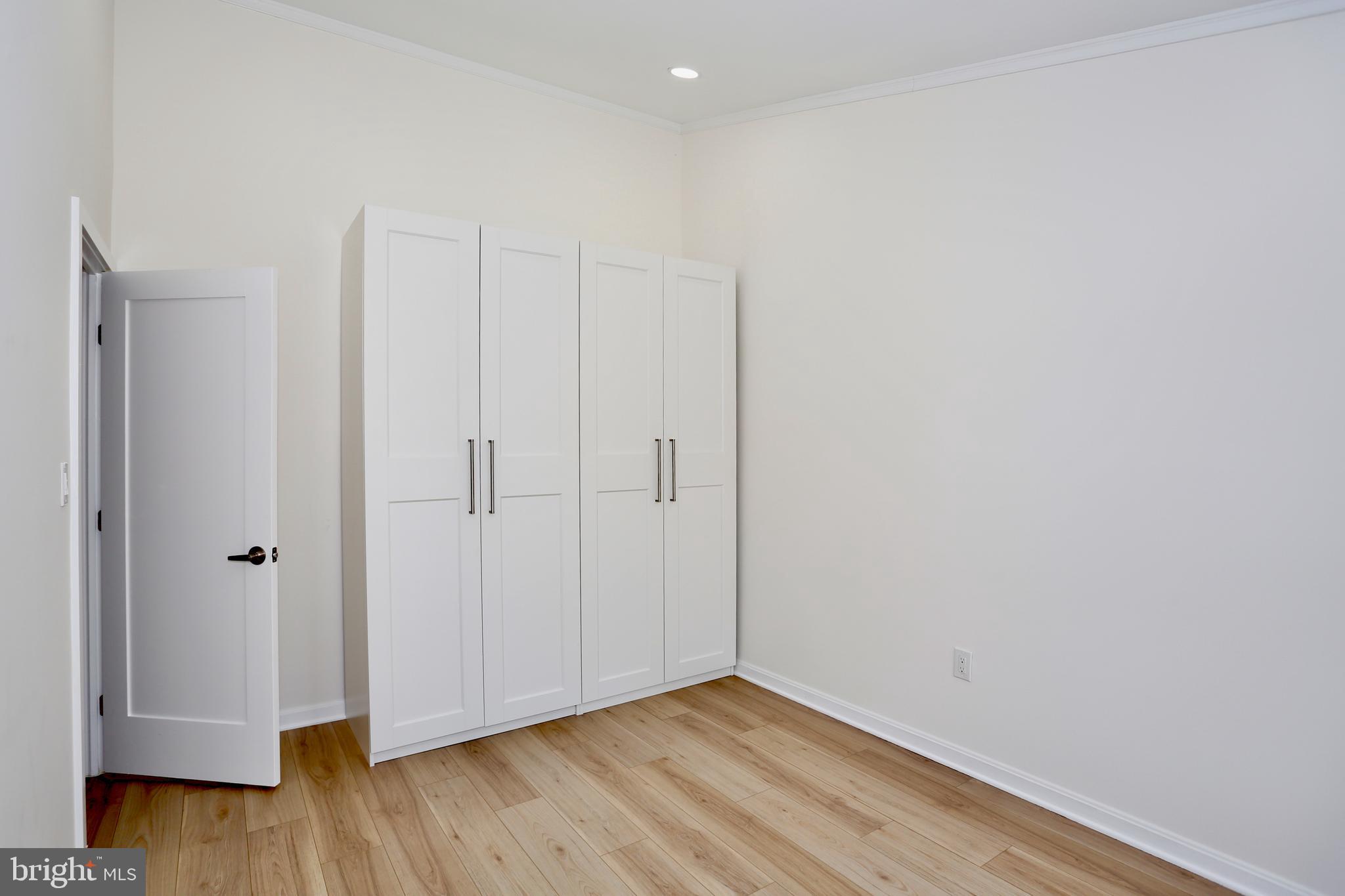 WOODMONT PLACE - Residential Lease