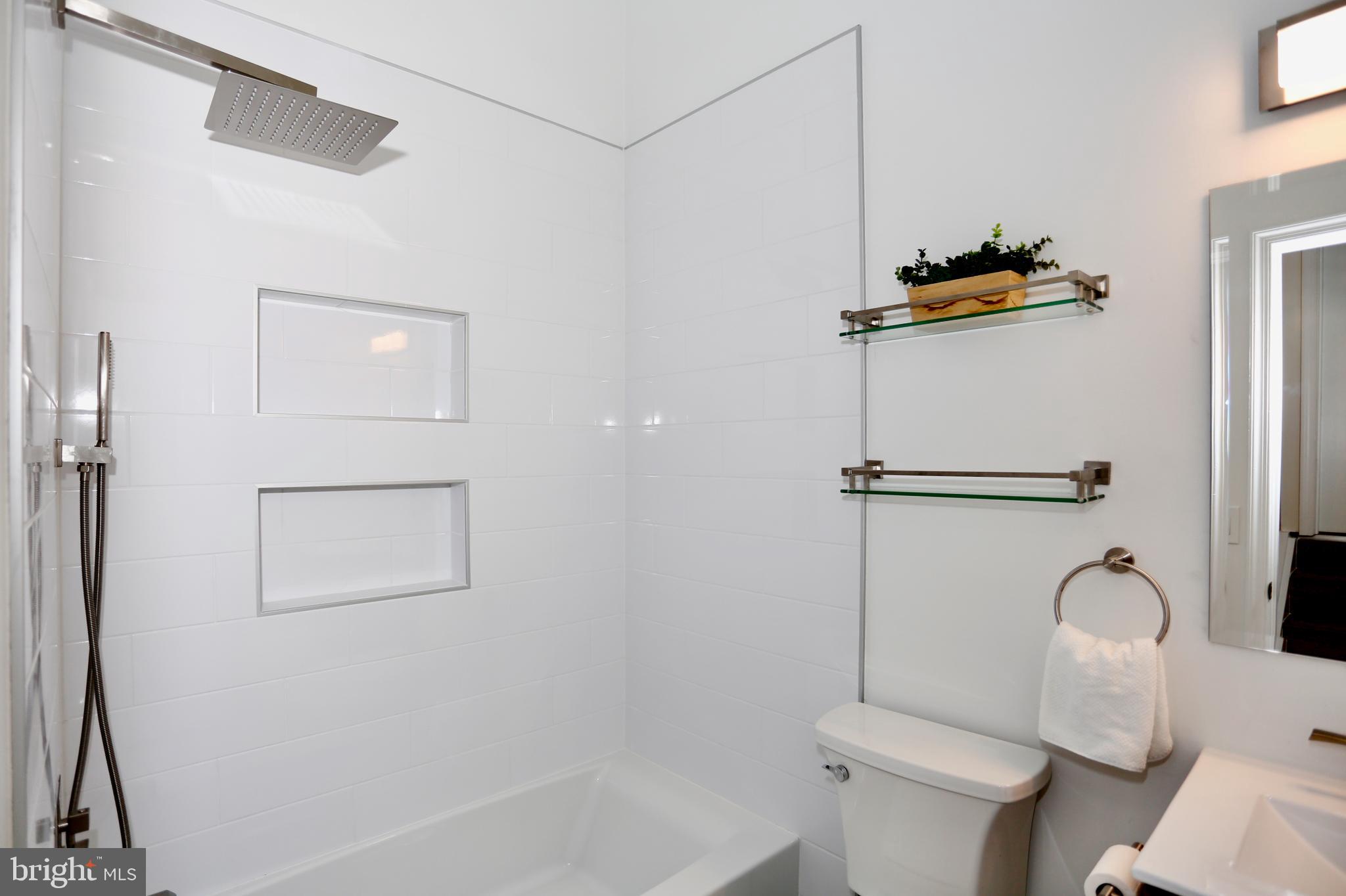 WOODMONT PLACE - Residential Lease