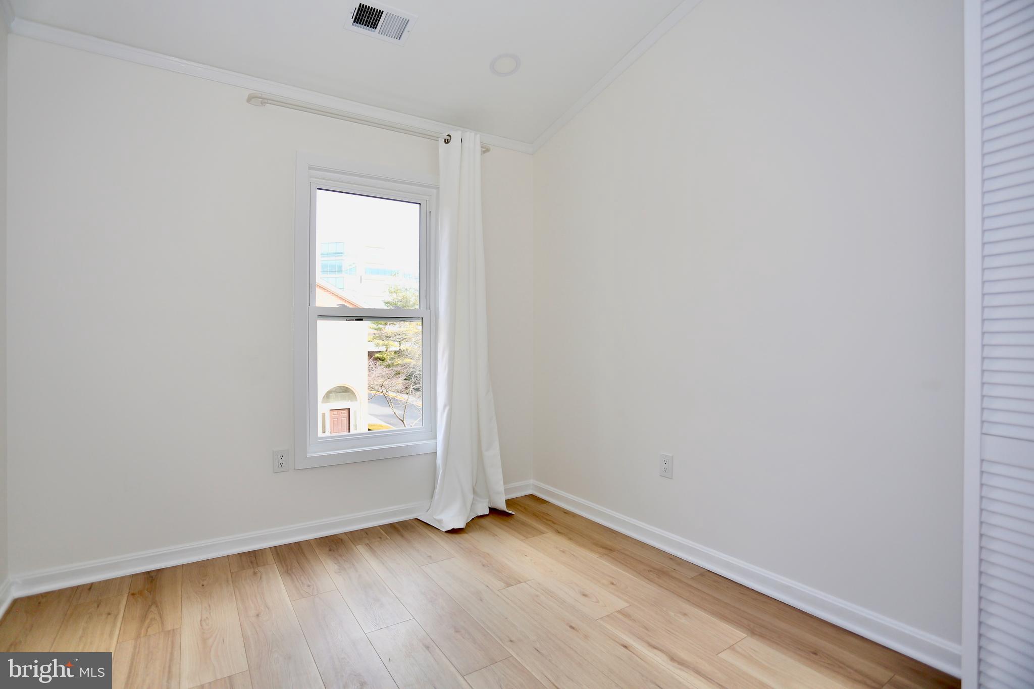 WOODMONT PLACE - Residential Lease