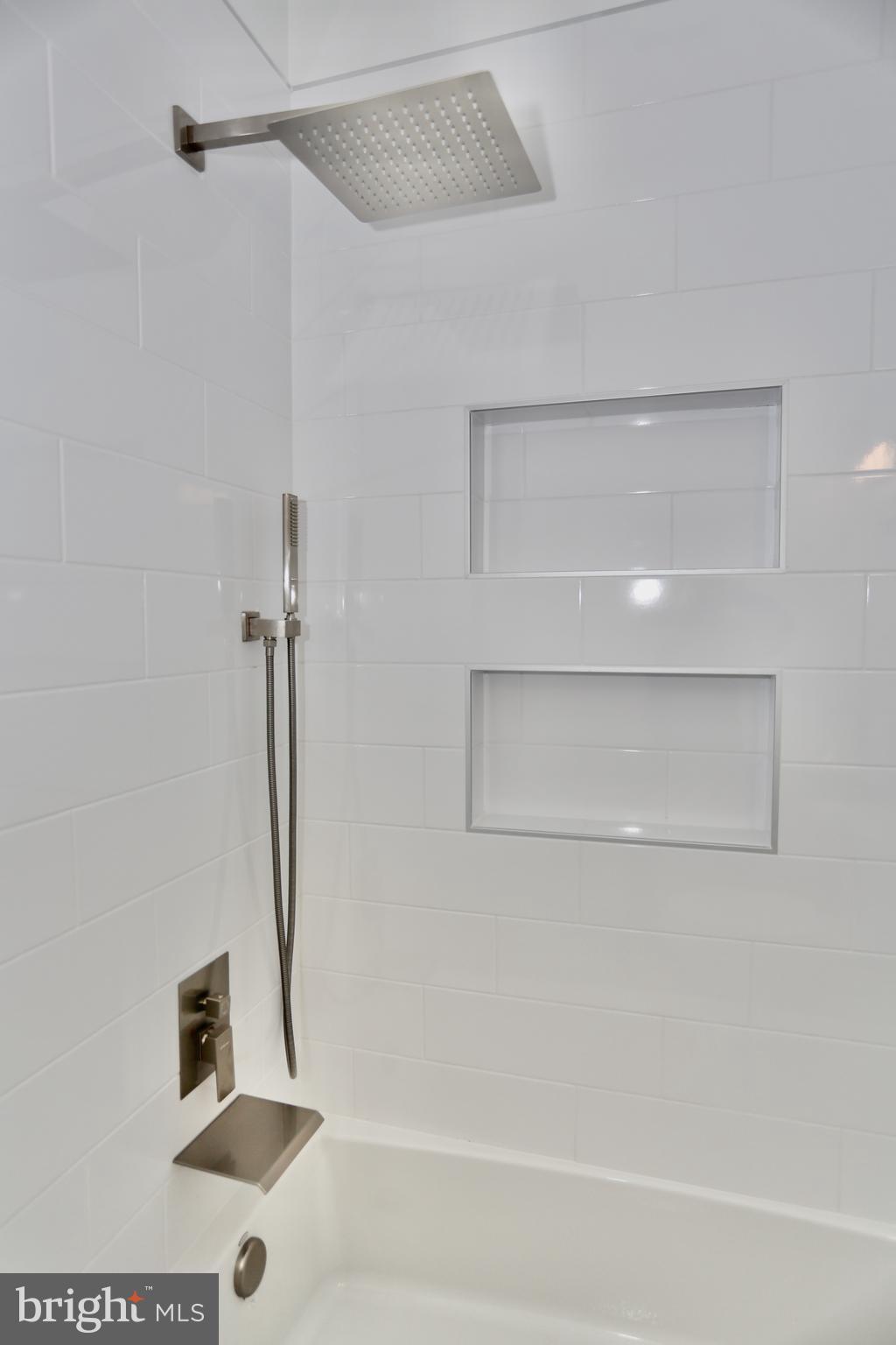 WOODMONT PLACE - Residential Lease