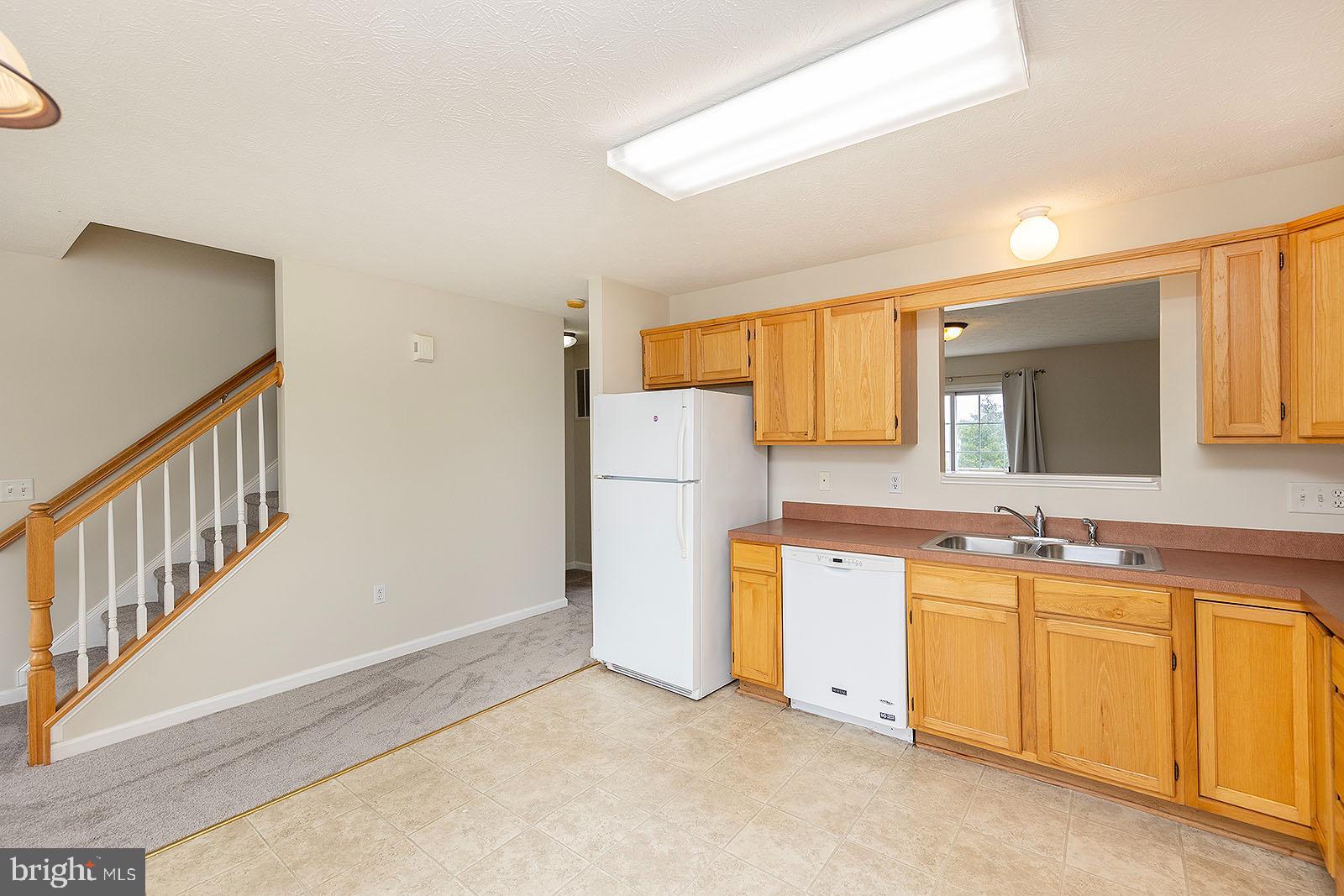 WINDSTONE - Residential Lease