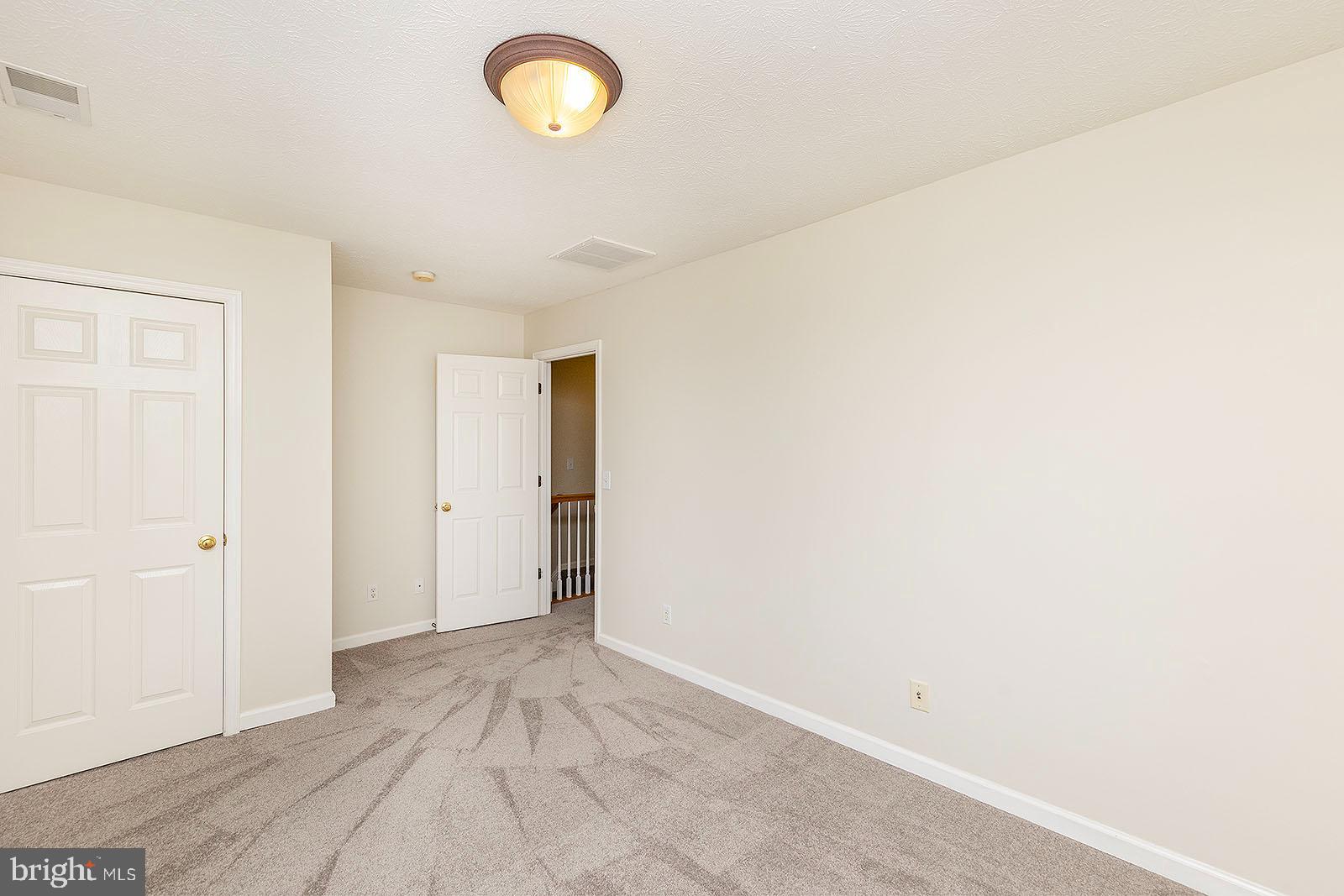 WINDSTONE - Residential Lease