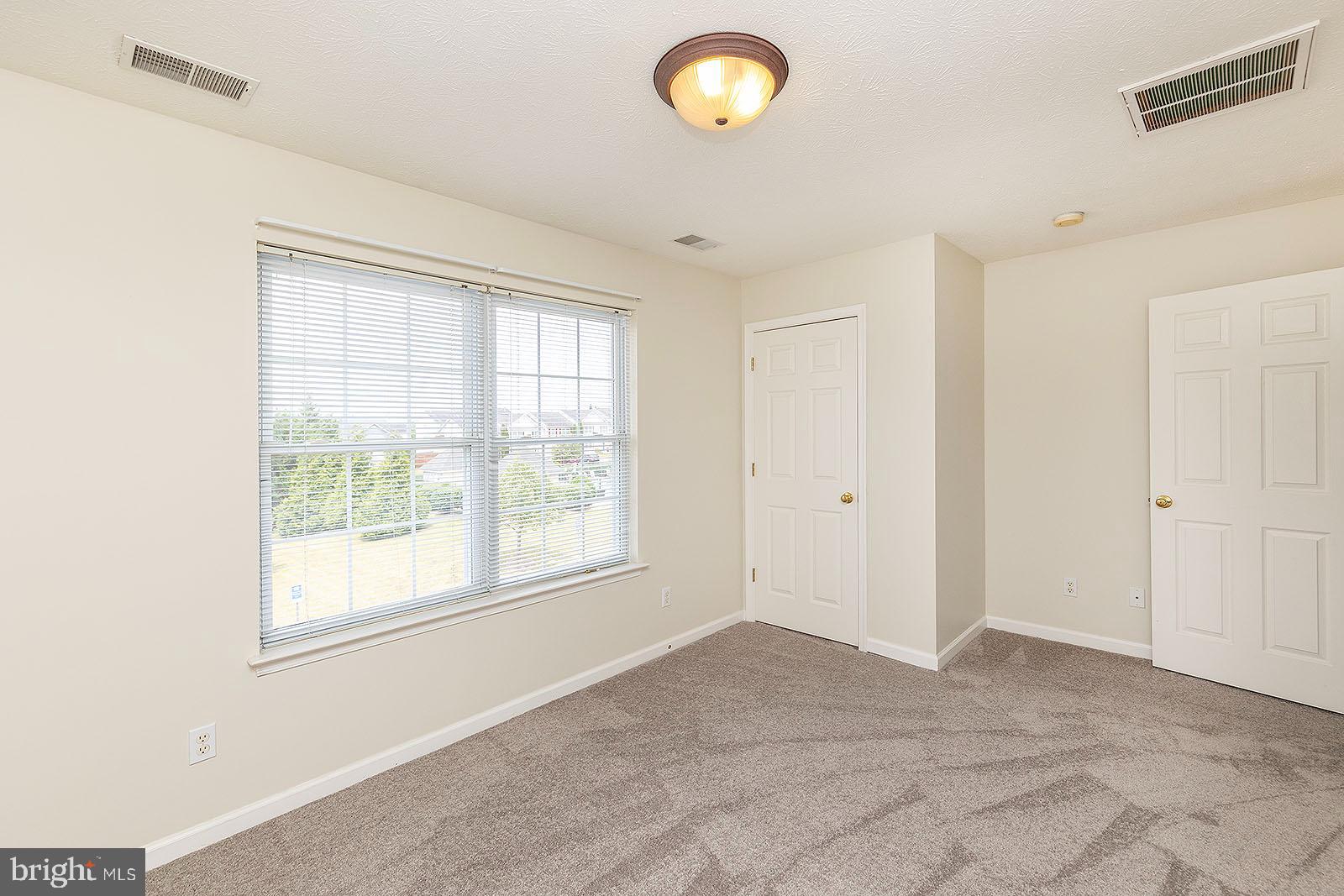 WINDSTONE - Residential Lease