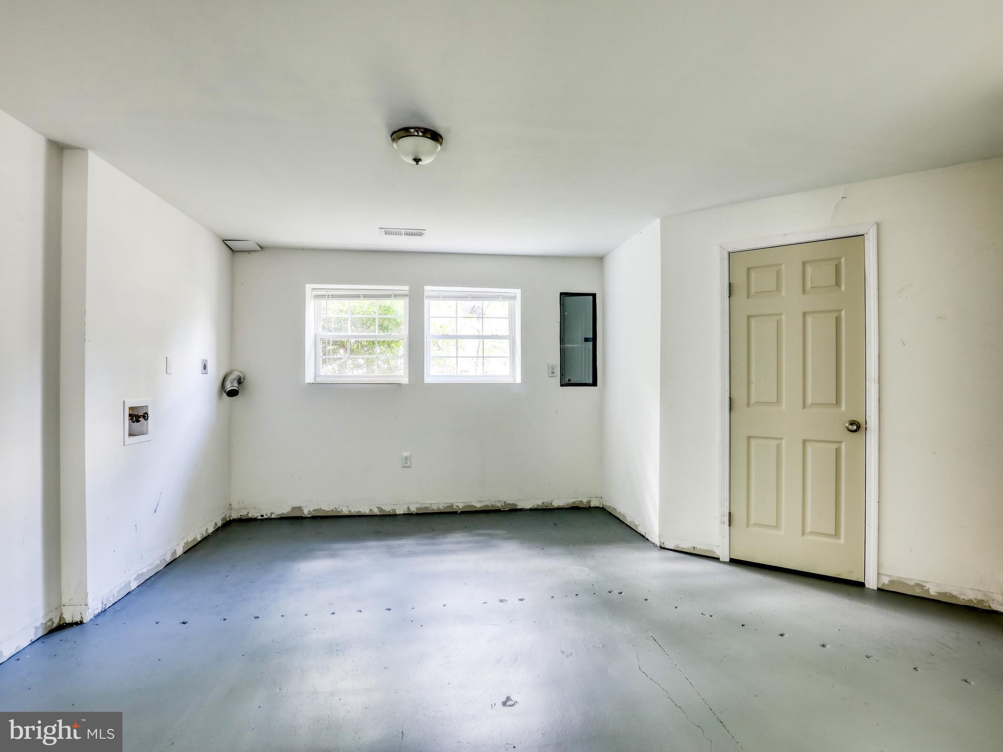 GREEN MEADOWS - Residential Lease