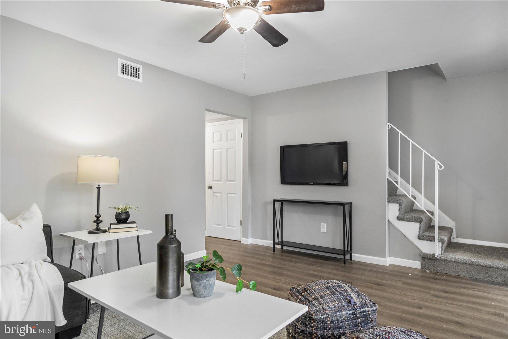 RUMSEY ISLAND - Residential