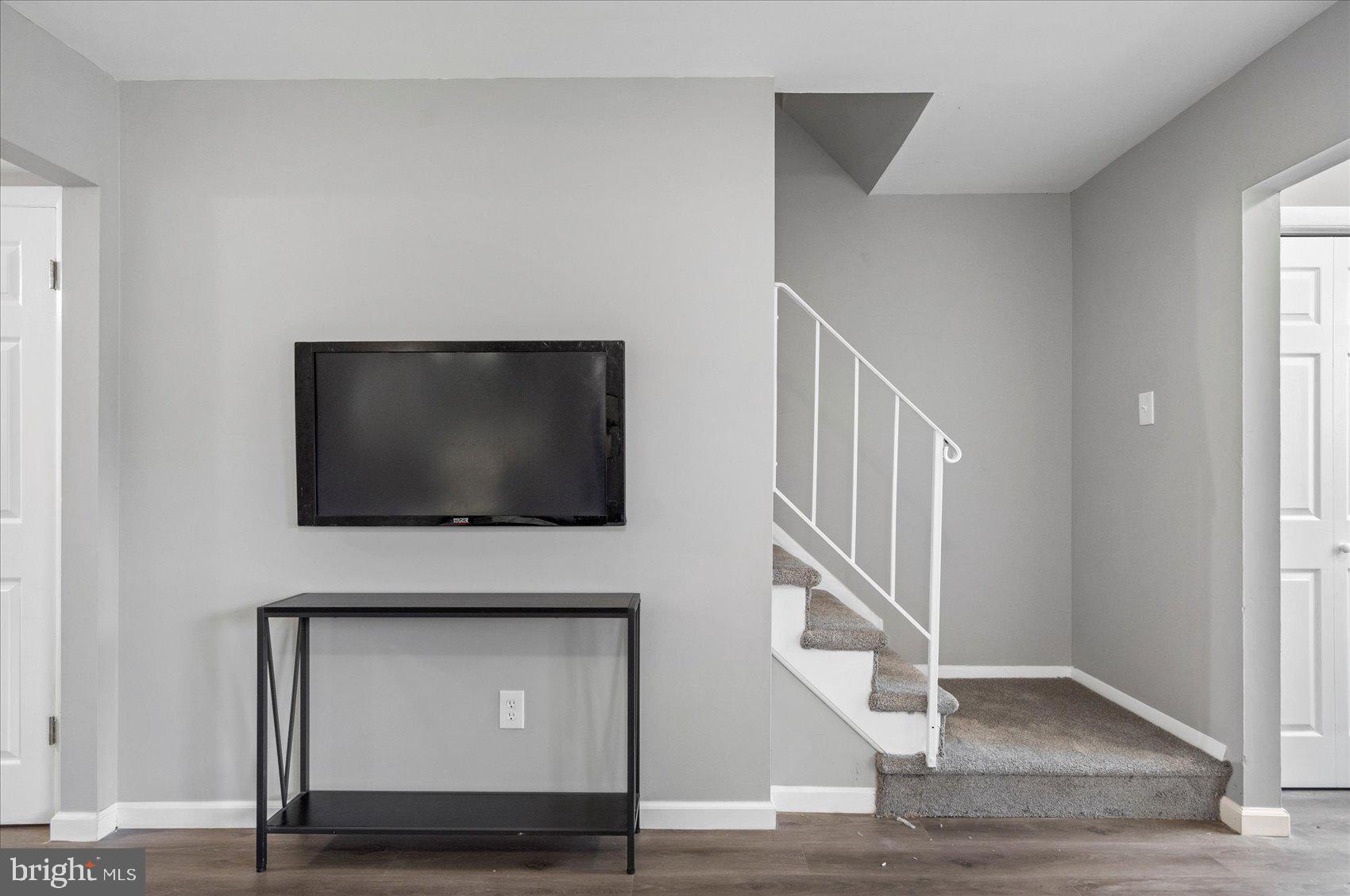 RUMSEY ISLAND - Residential