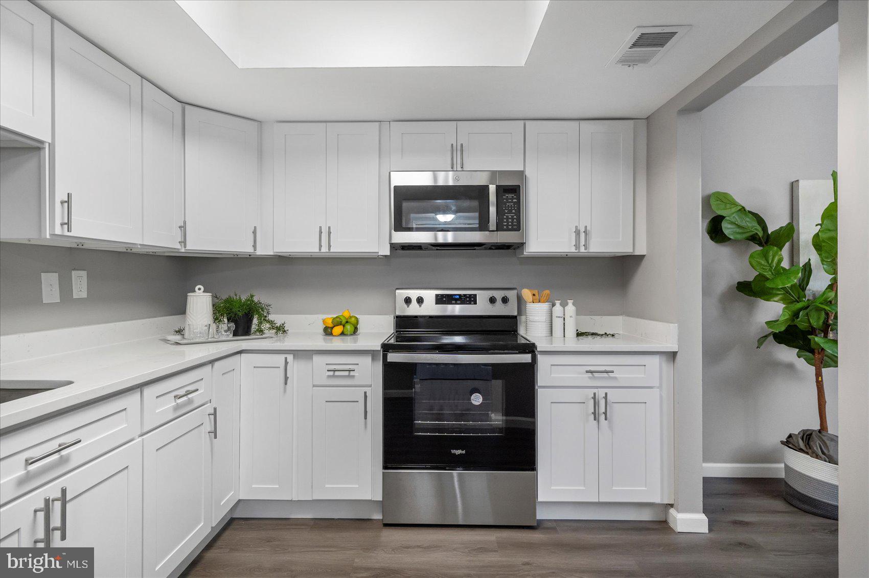 RUMSEY ISLAND - Residential