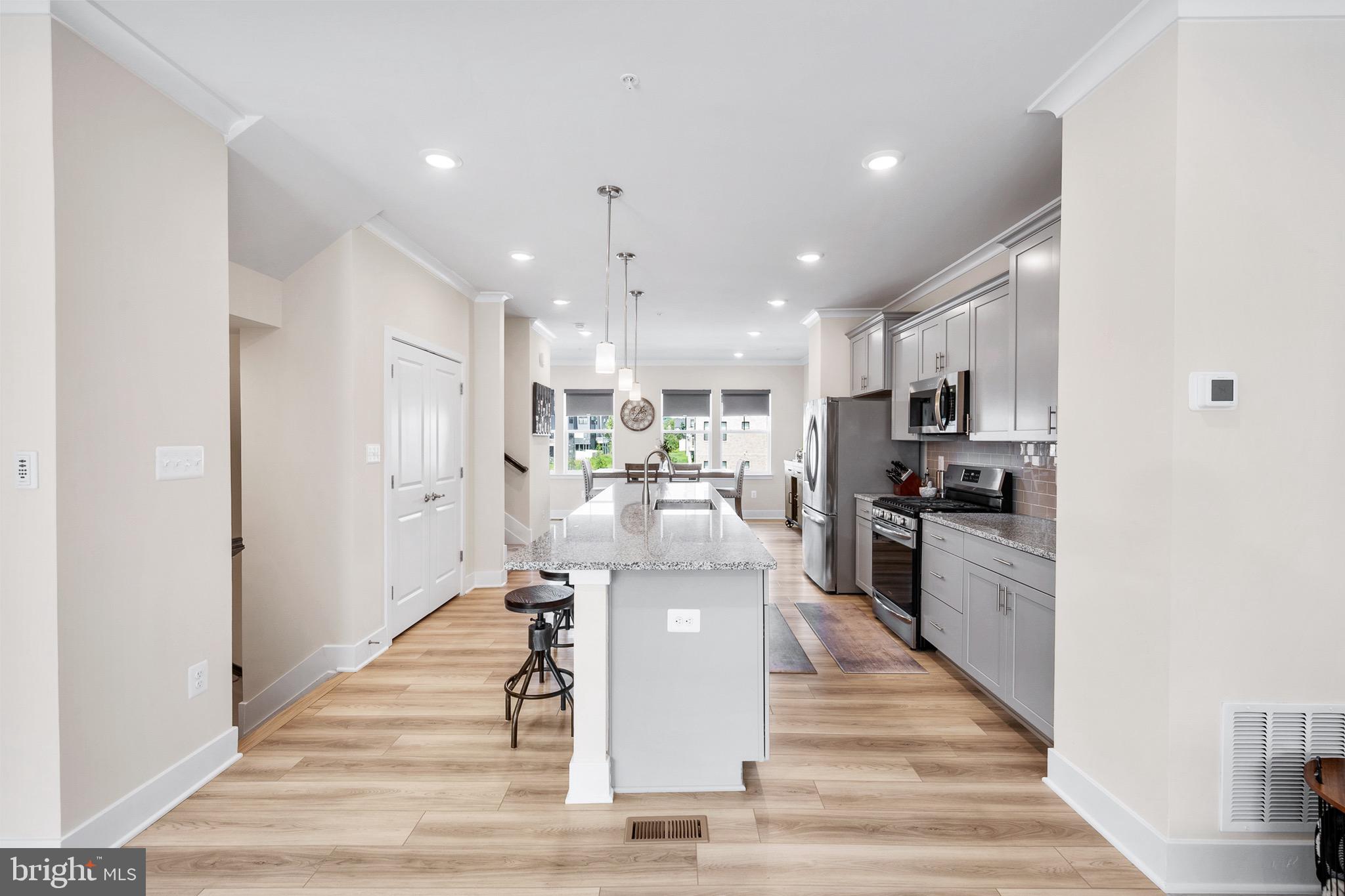 630 CHALCEDONY LANE