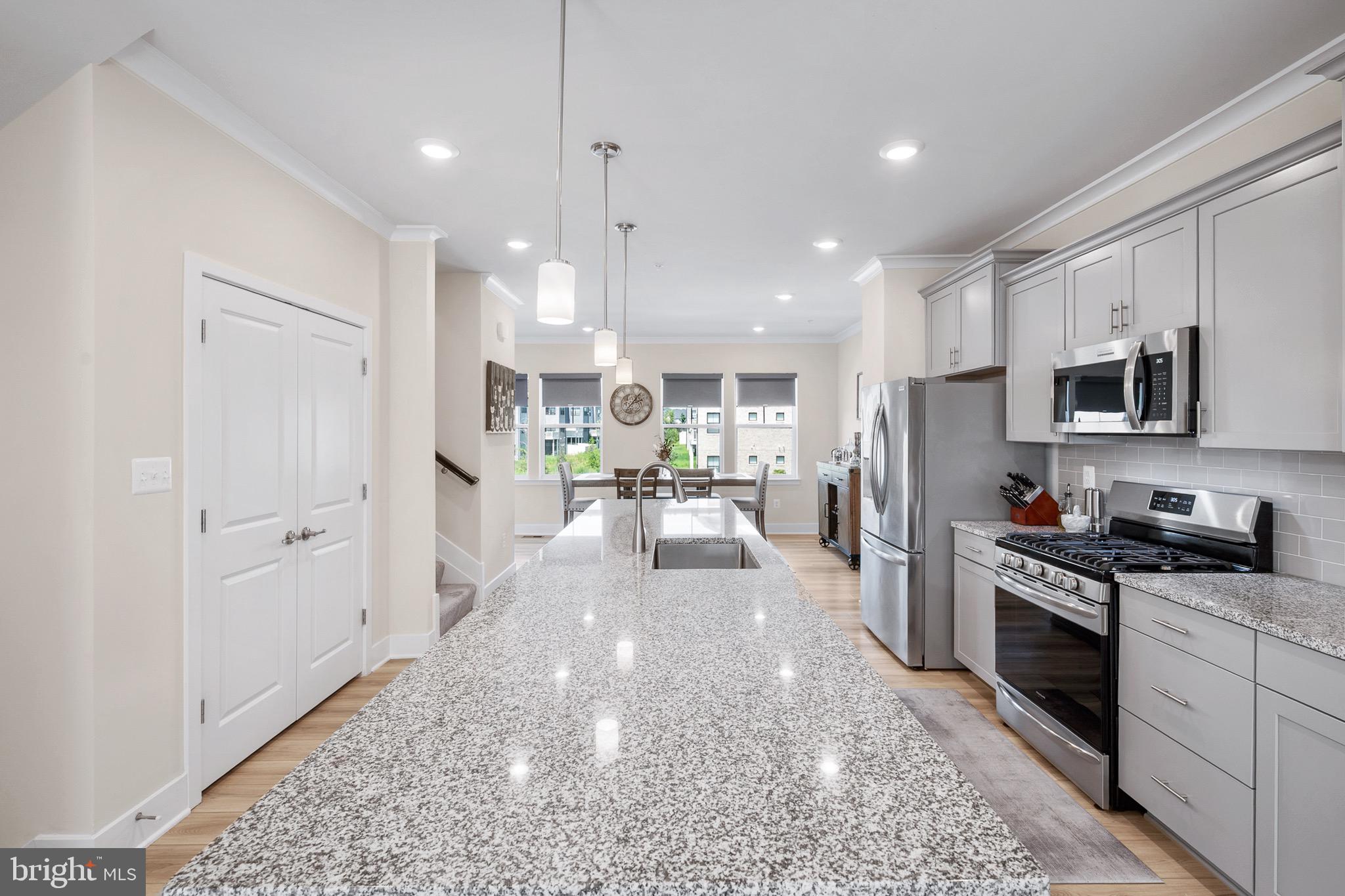 630 CHALCEDONY LANE