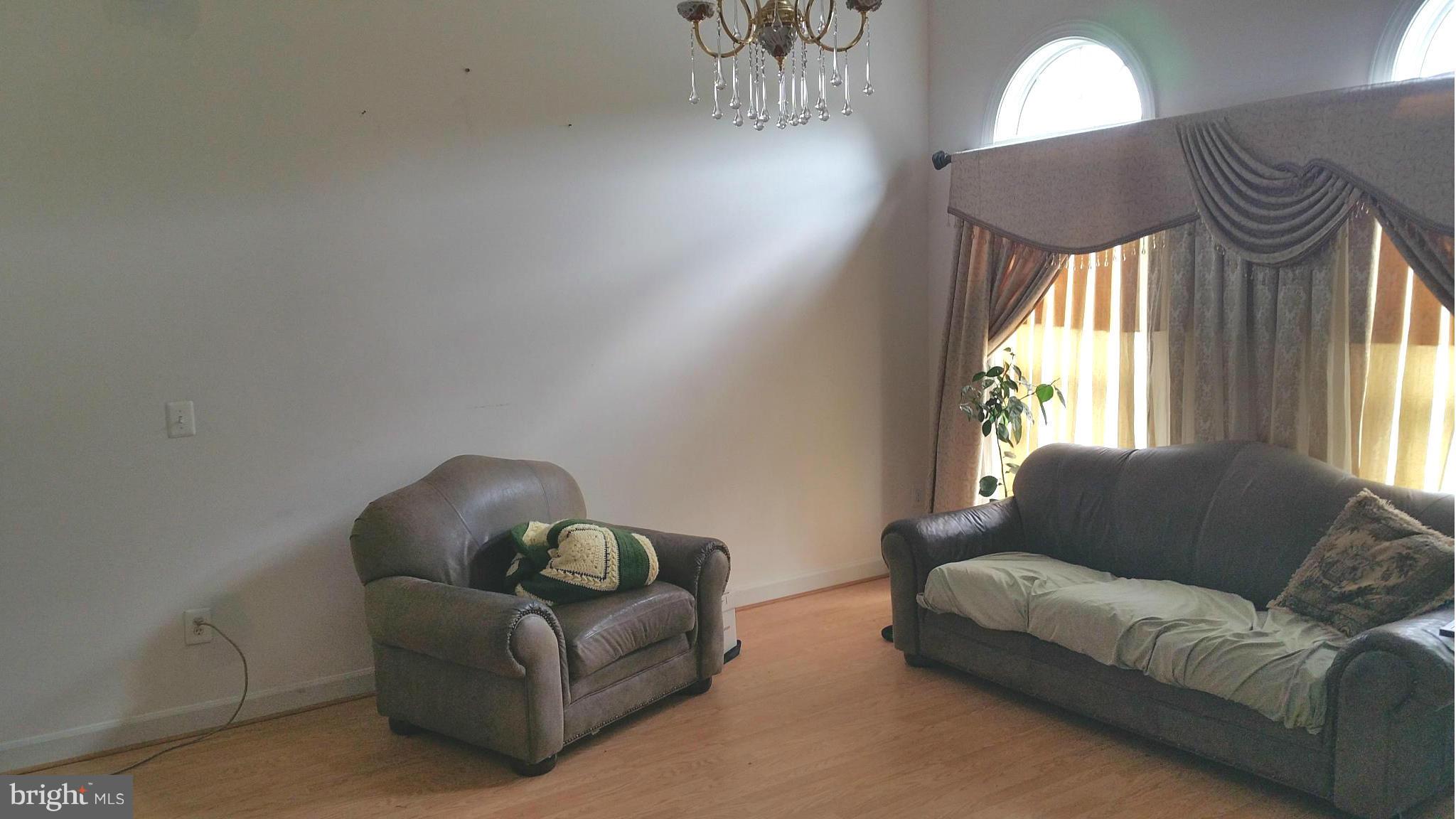 SOMERSET - Residential Lease