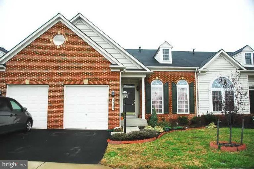 Beautiful 3-br, 2.5 bath brick home in Summerset. Over 2400 sqft on top 2 levels! You will Love this bright and open floor plan. Cathedral ceiling with skylights. Huge kitchen with double oven and island, large master bedroom/bath on main level. Big extra room/office at the top level. Private driveway & one-car garage. The basement with separate entrance is at owner s possession.