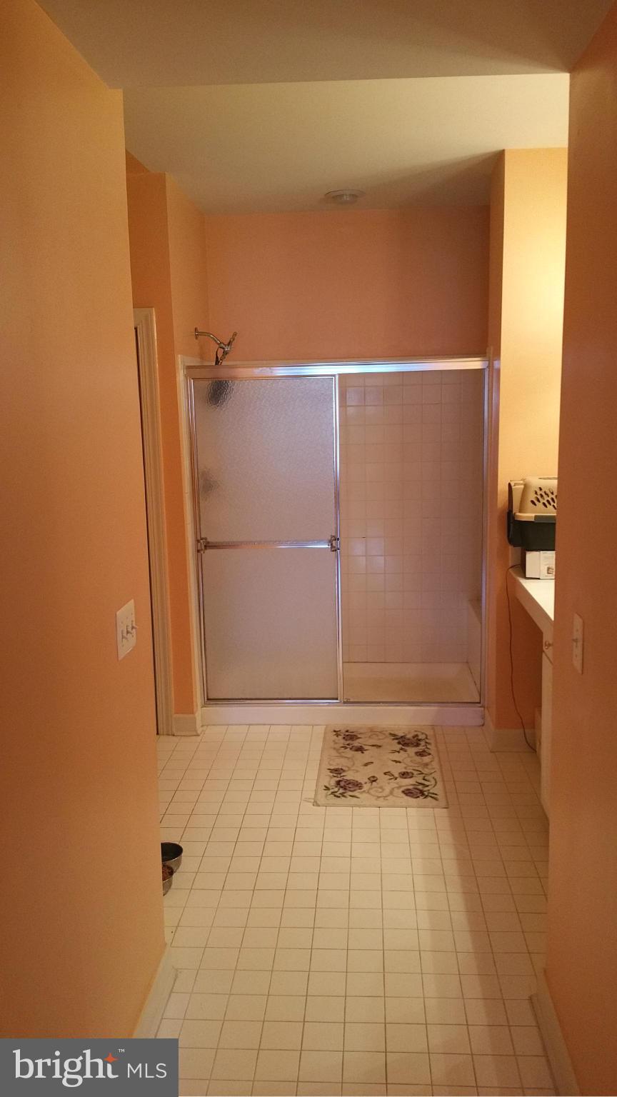 SOMERSET - Residential Lease