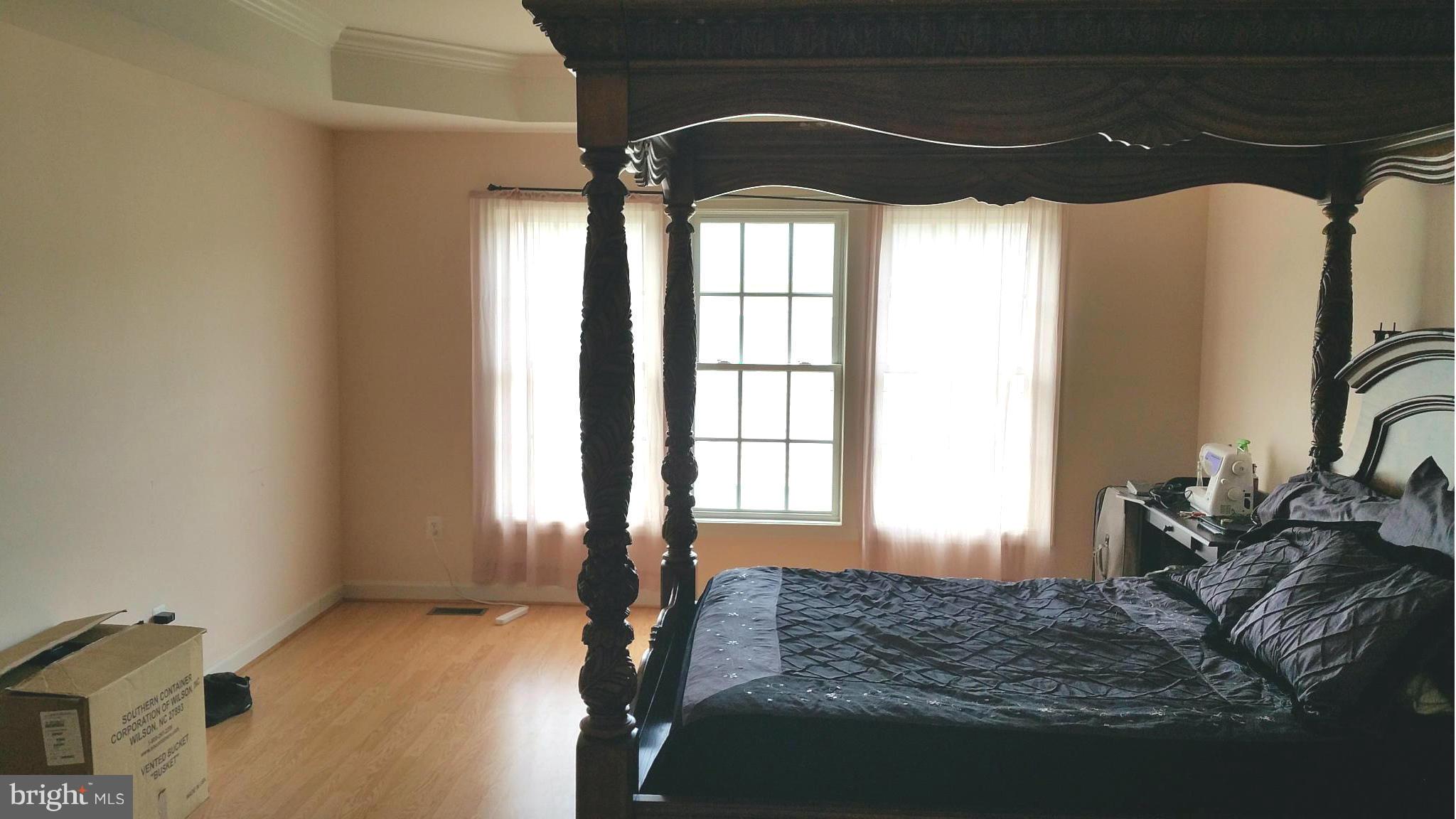 SOMERSET - Residential Lease