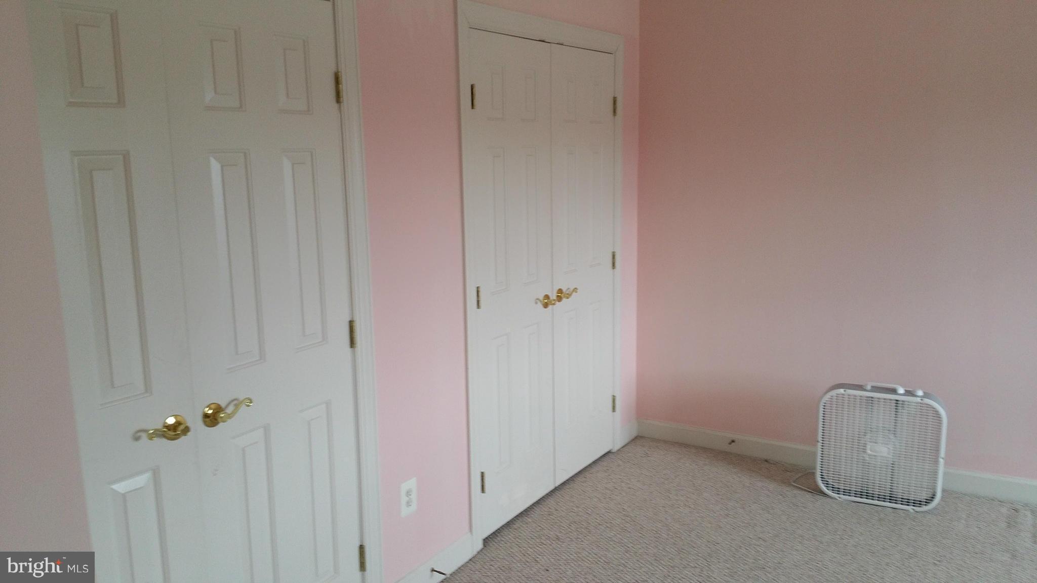 SOMERSET - Residential Lease