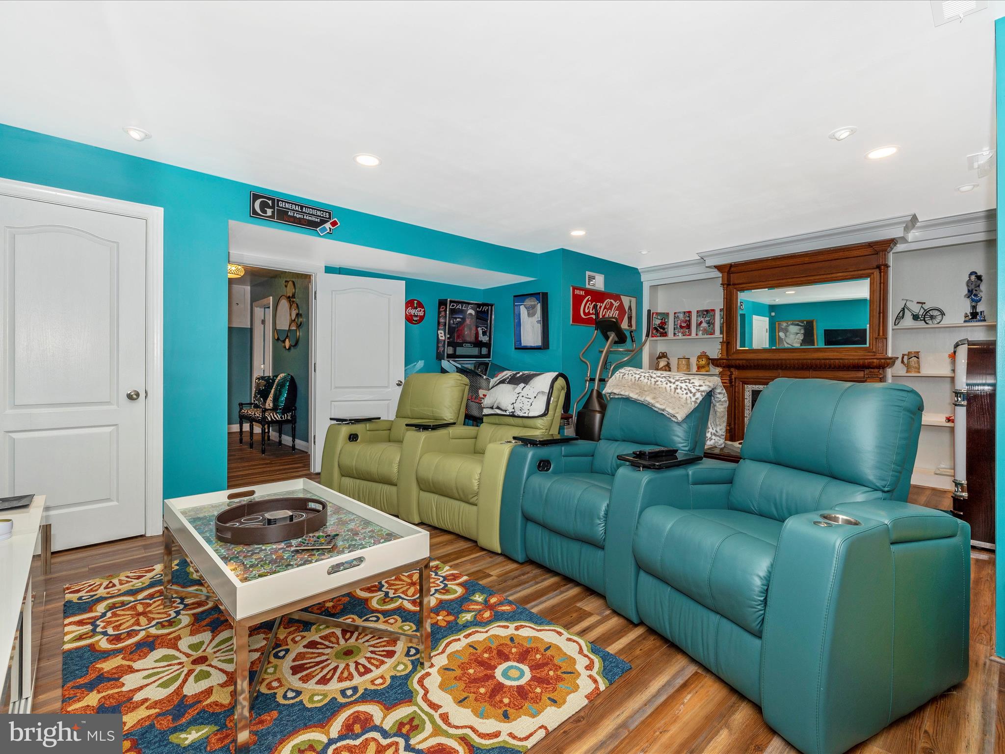 WATERSIDE - Residential