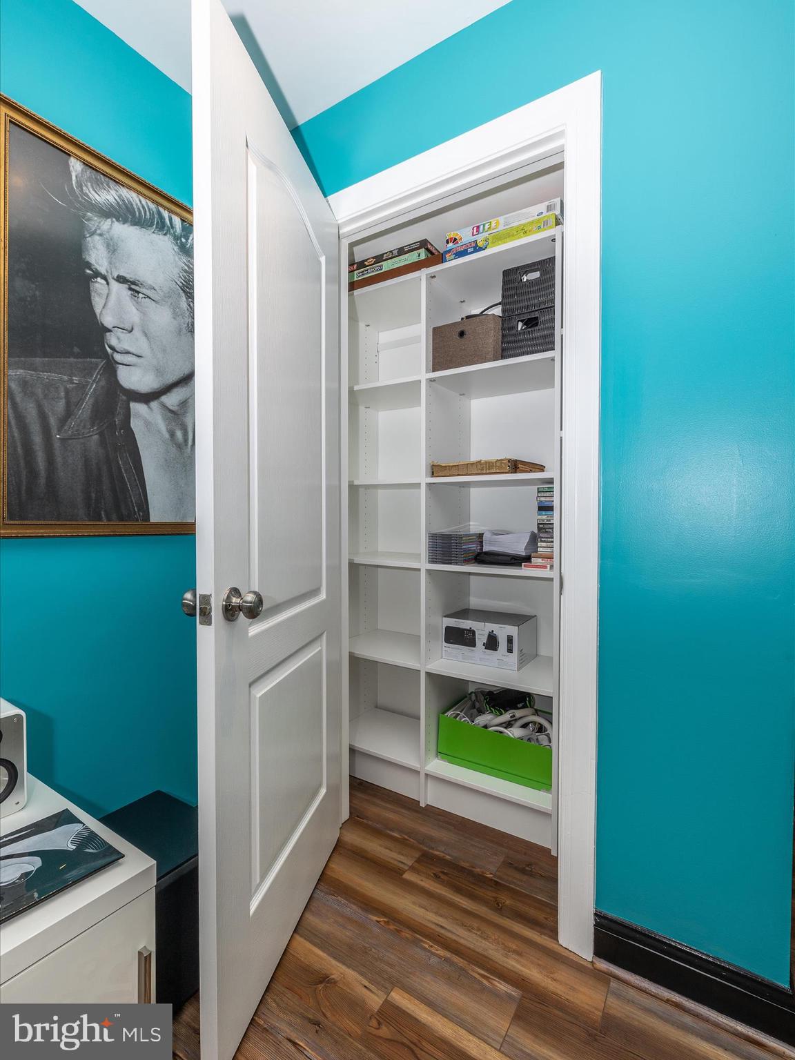 WATERSIDE - Residential