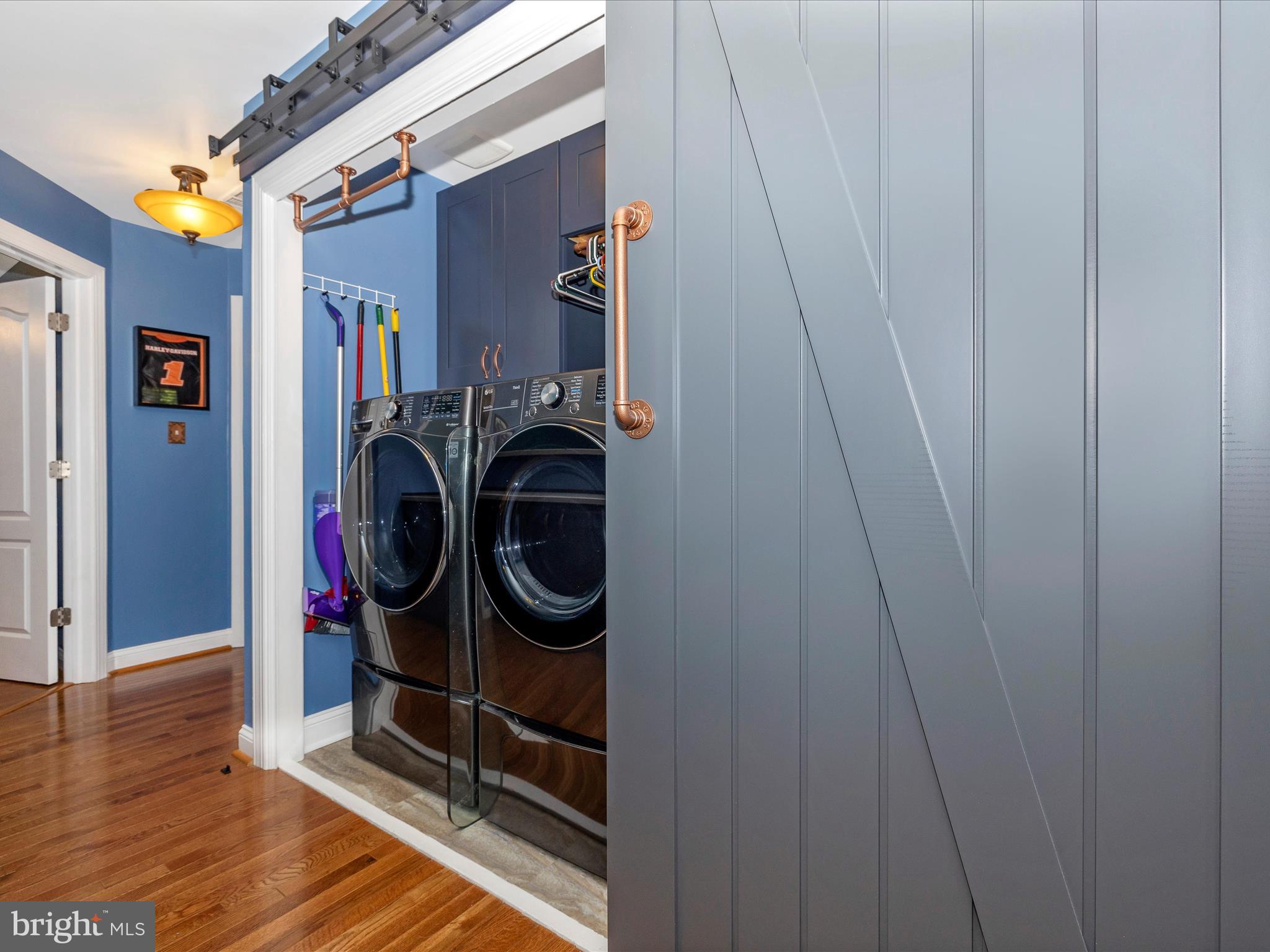 WATERSIDE - Residential