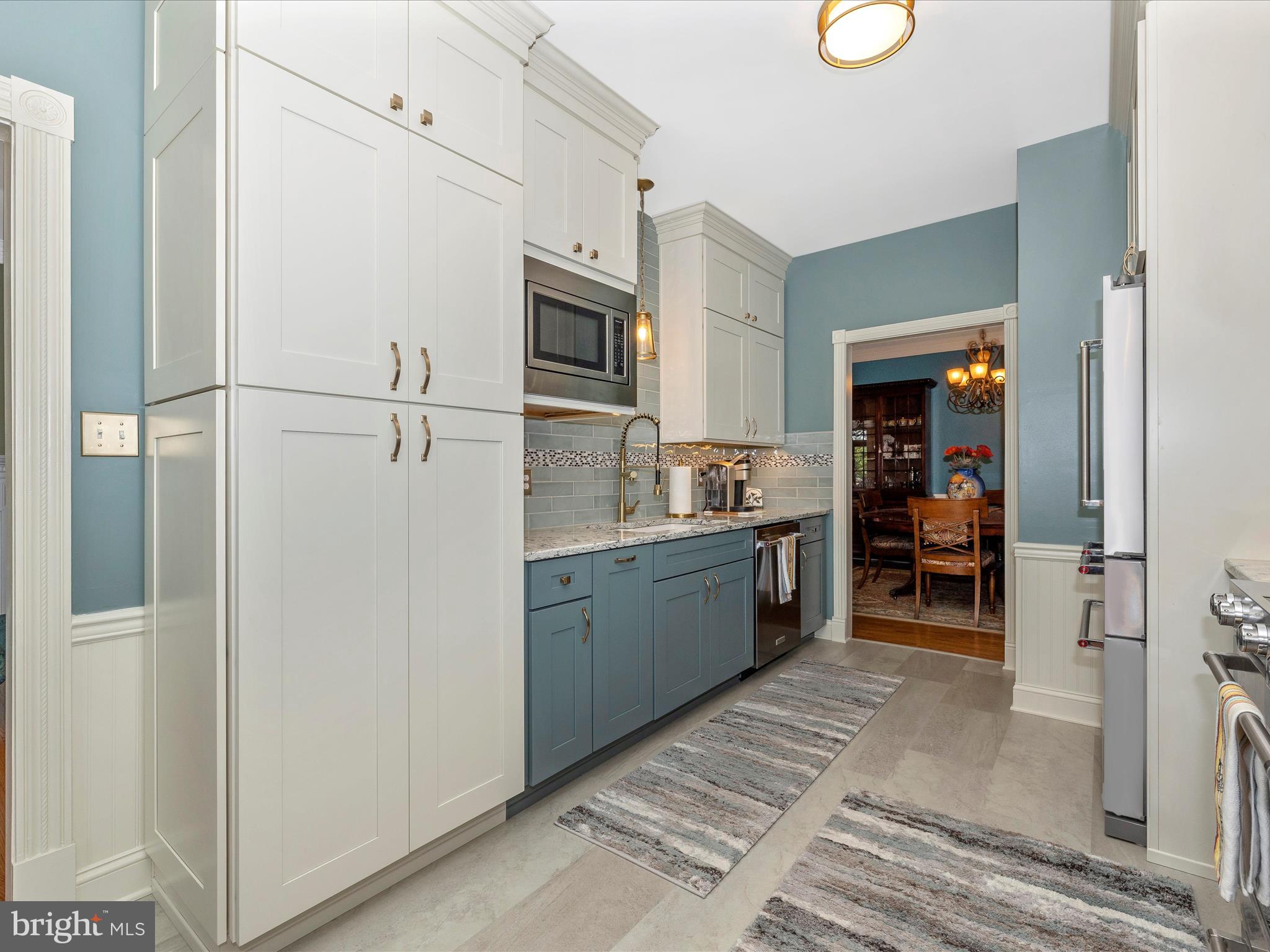 WATERSIDE - Residential