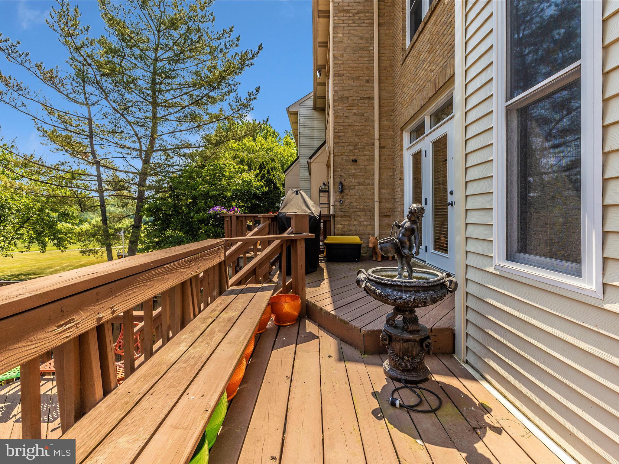 WATERSIDE - Residential