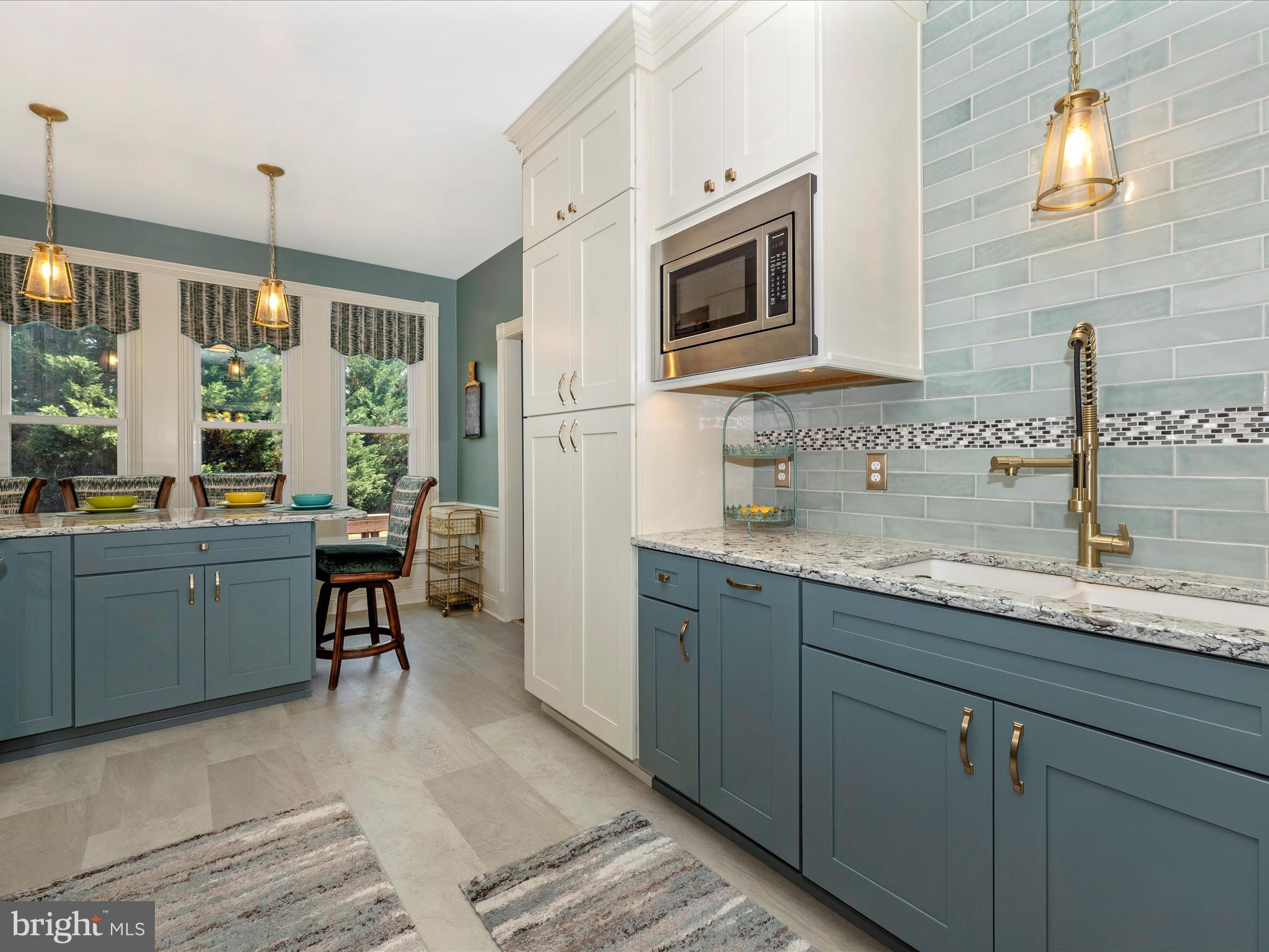 WATERSIDE - Residential