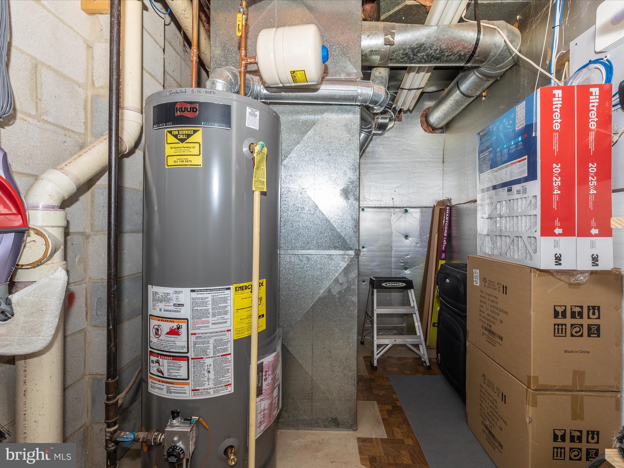 WATERSIDE - Residential