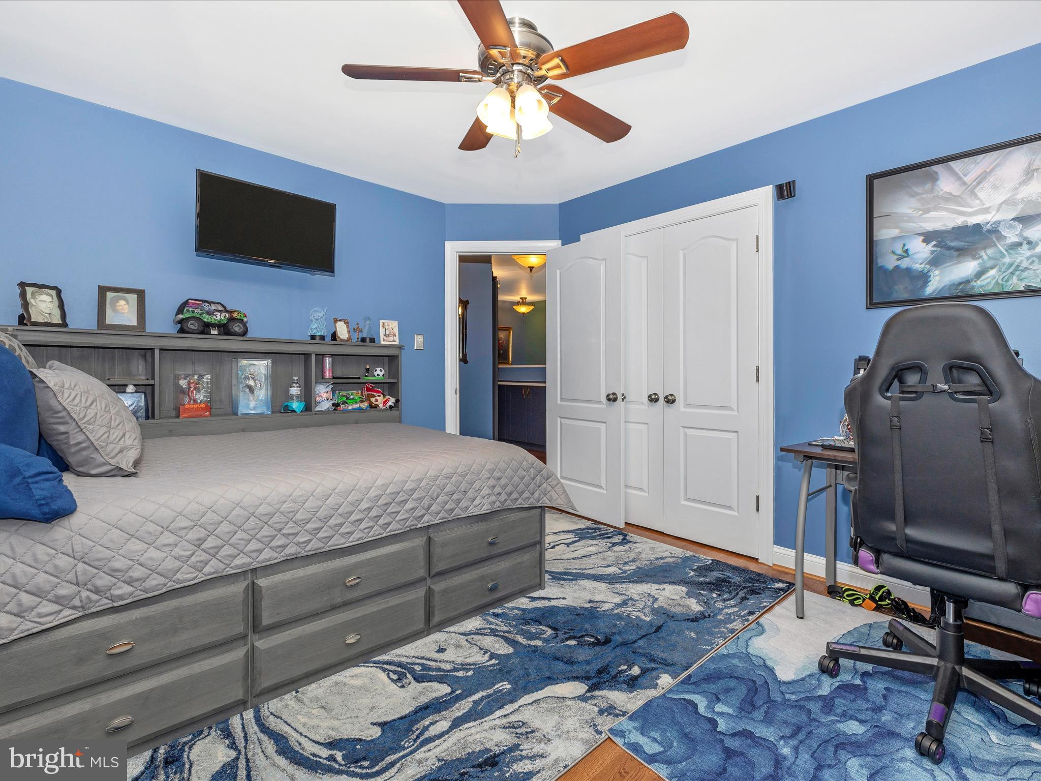 WATERSIDE - Residential