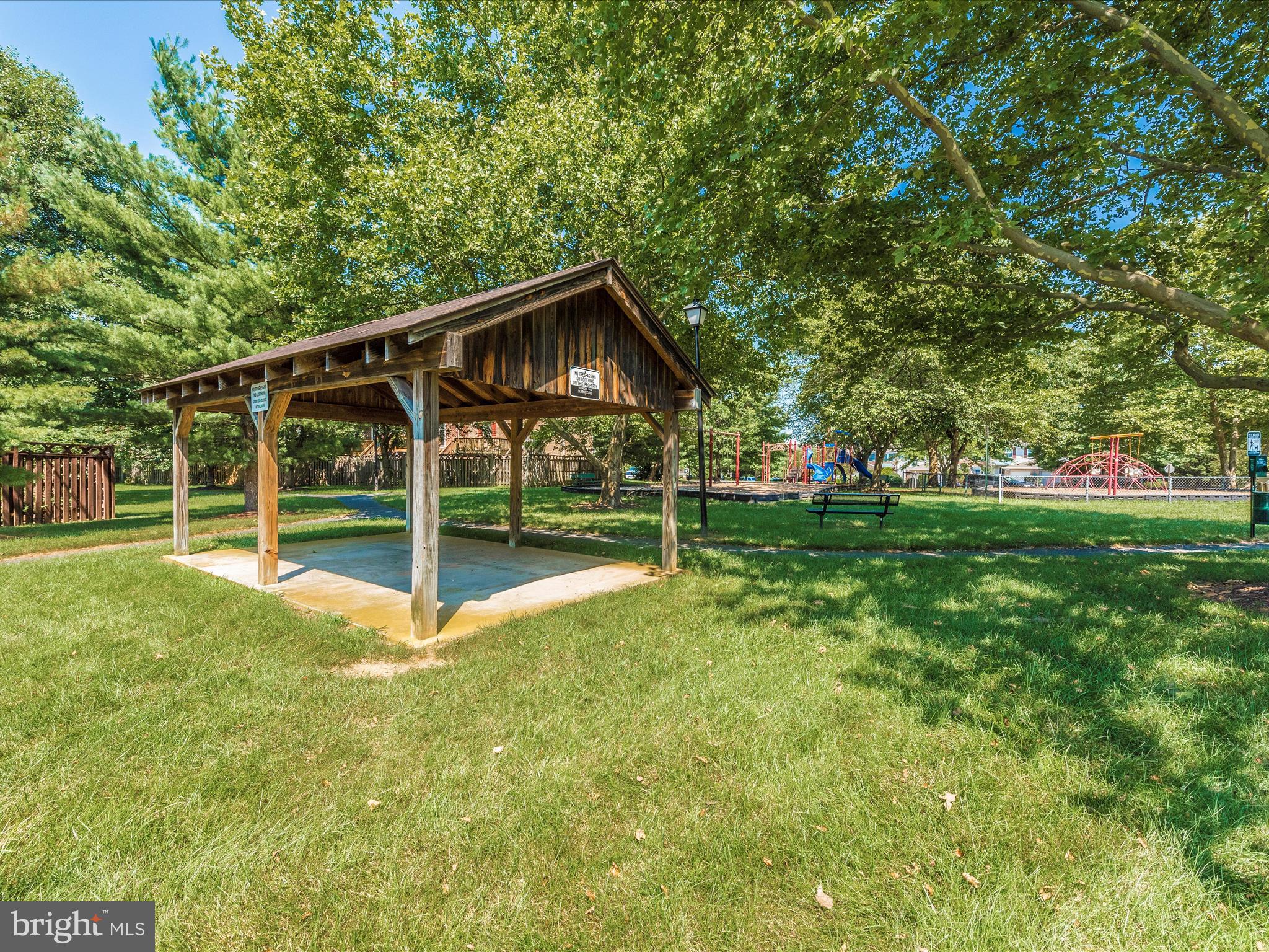 WATERSIDE - Residential