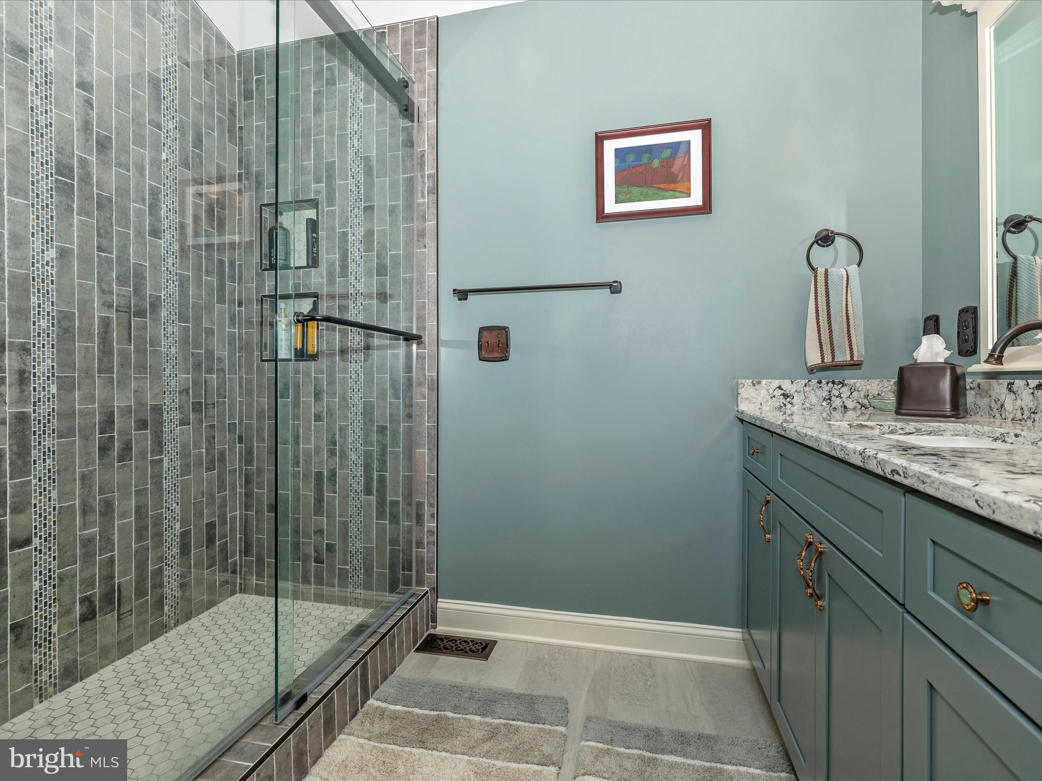 WATERSIDE - Residential