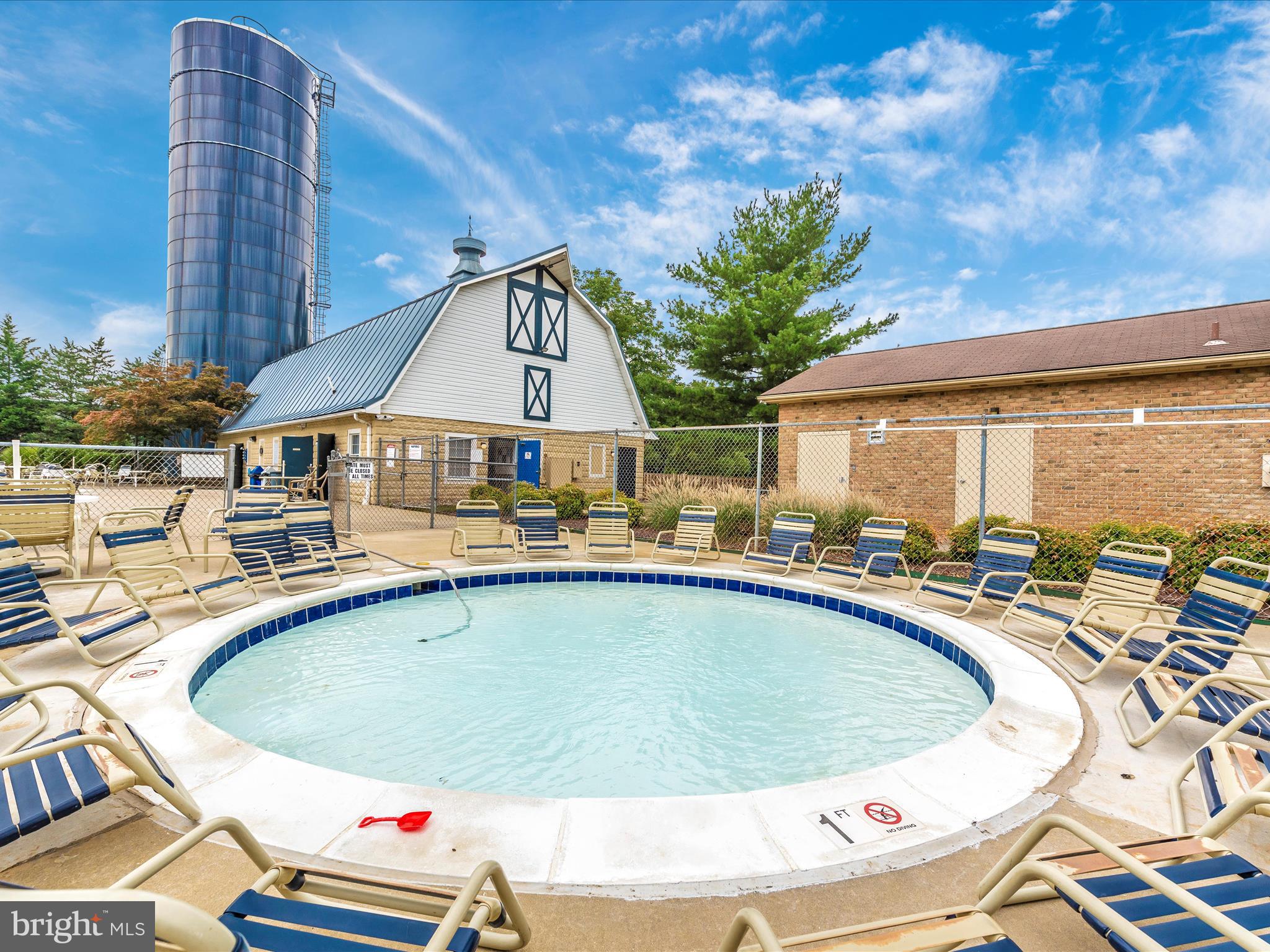 WATERSIDE - Residential