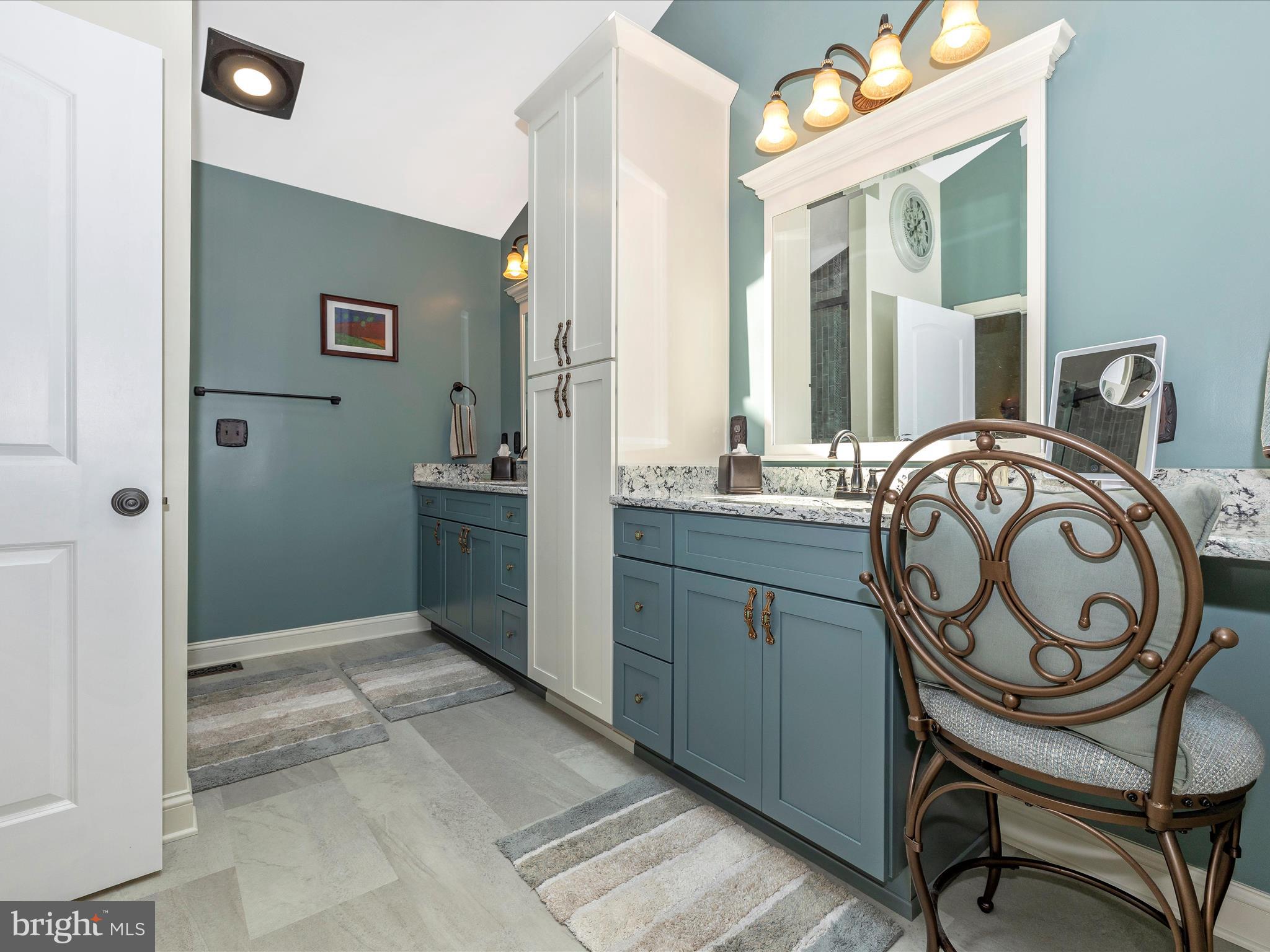 WATERSIDE - Residential