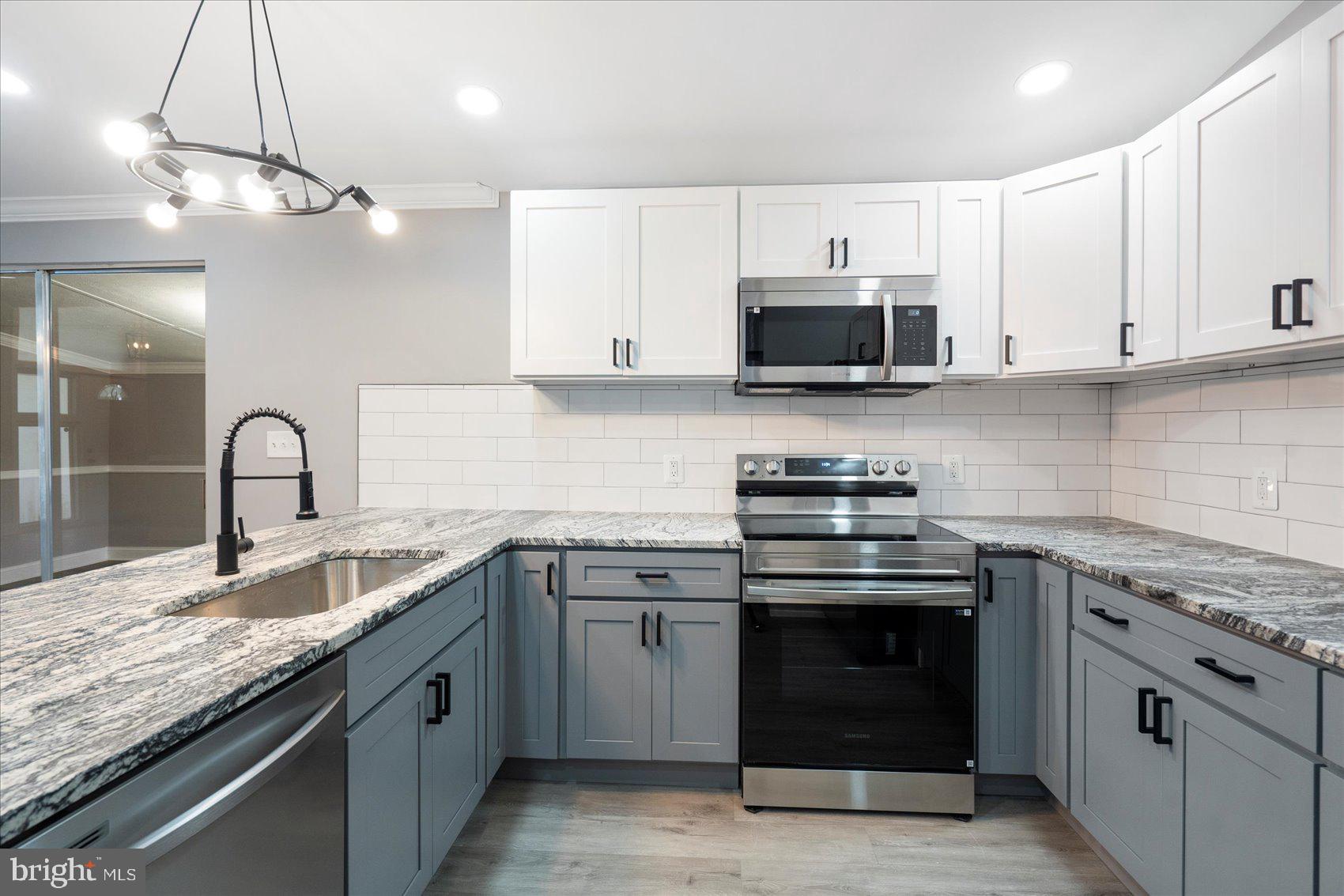 BELLE FARM ESTATES - Residential