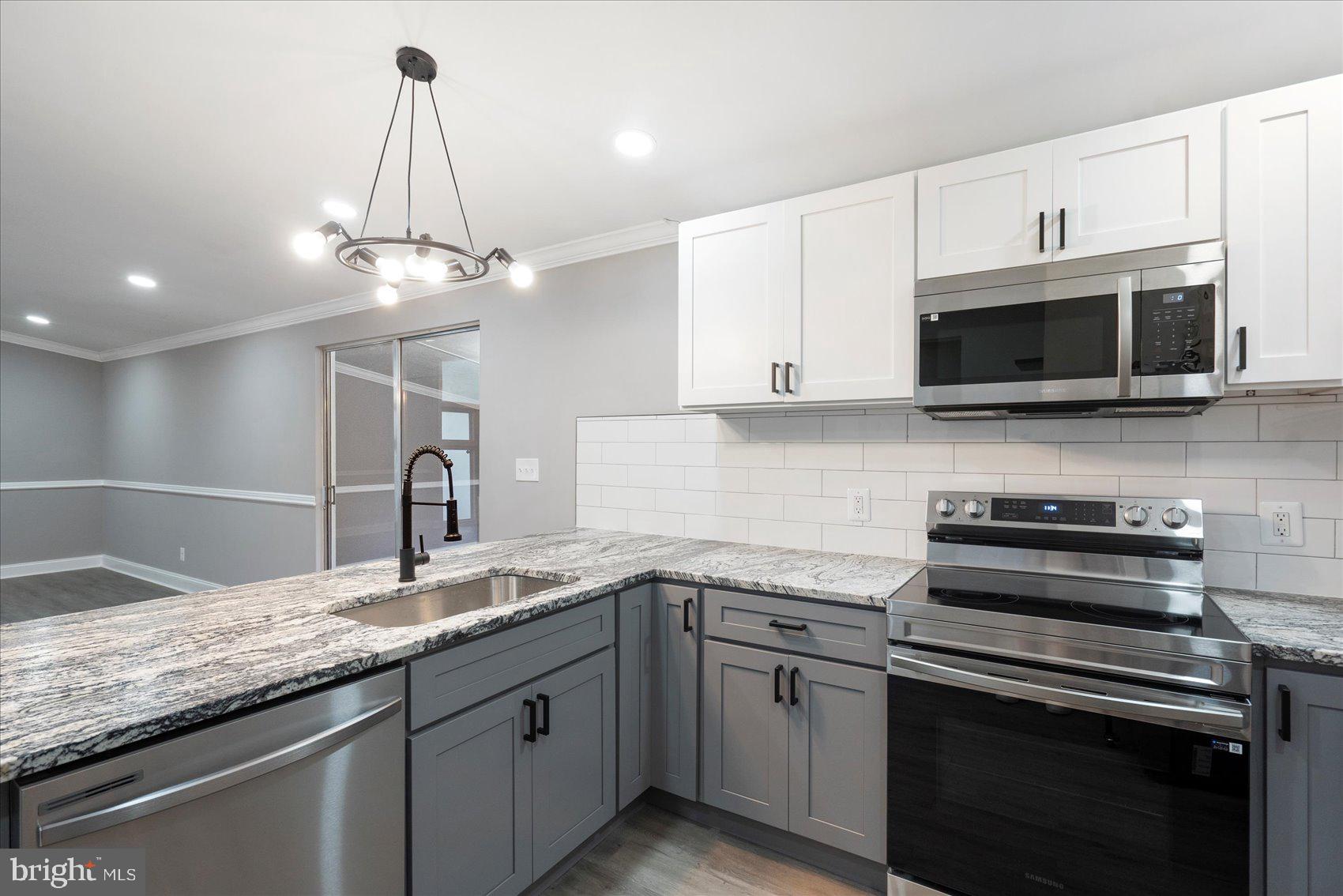 BELLE FARM ESTATES - Residential