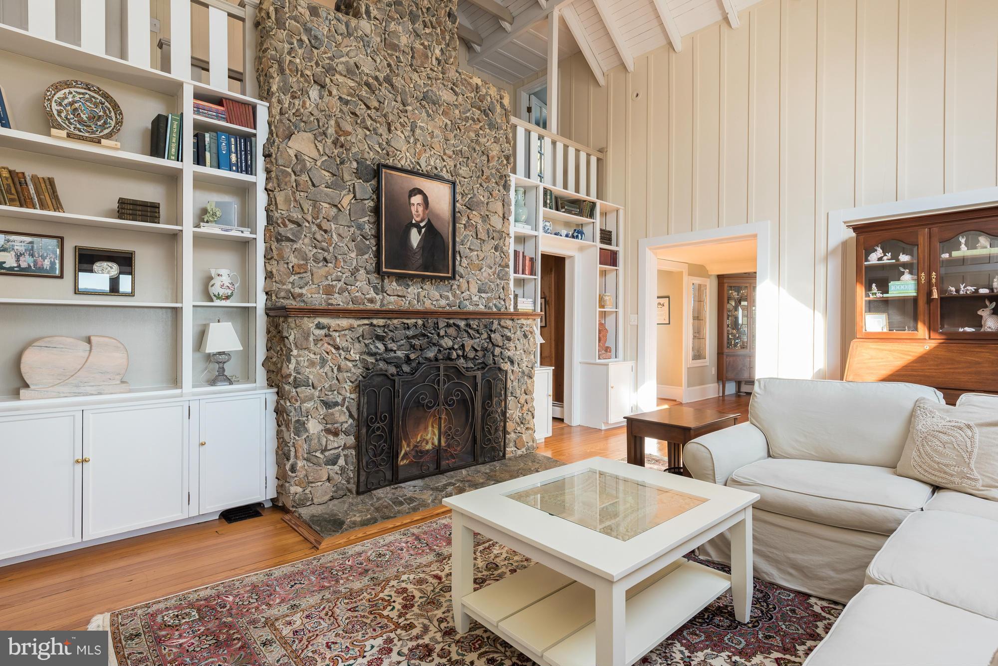 WILD ROSE SHORES - Residential