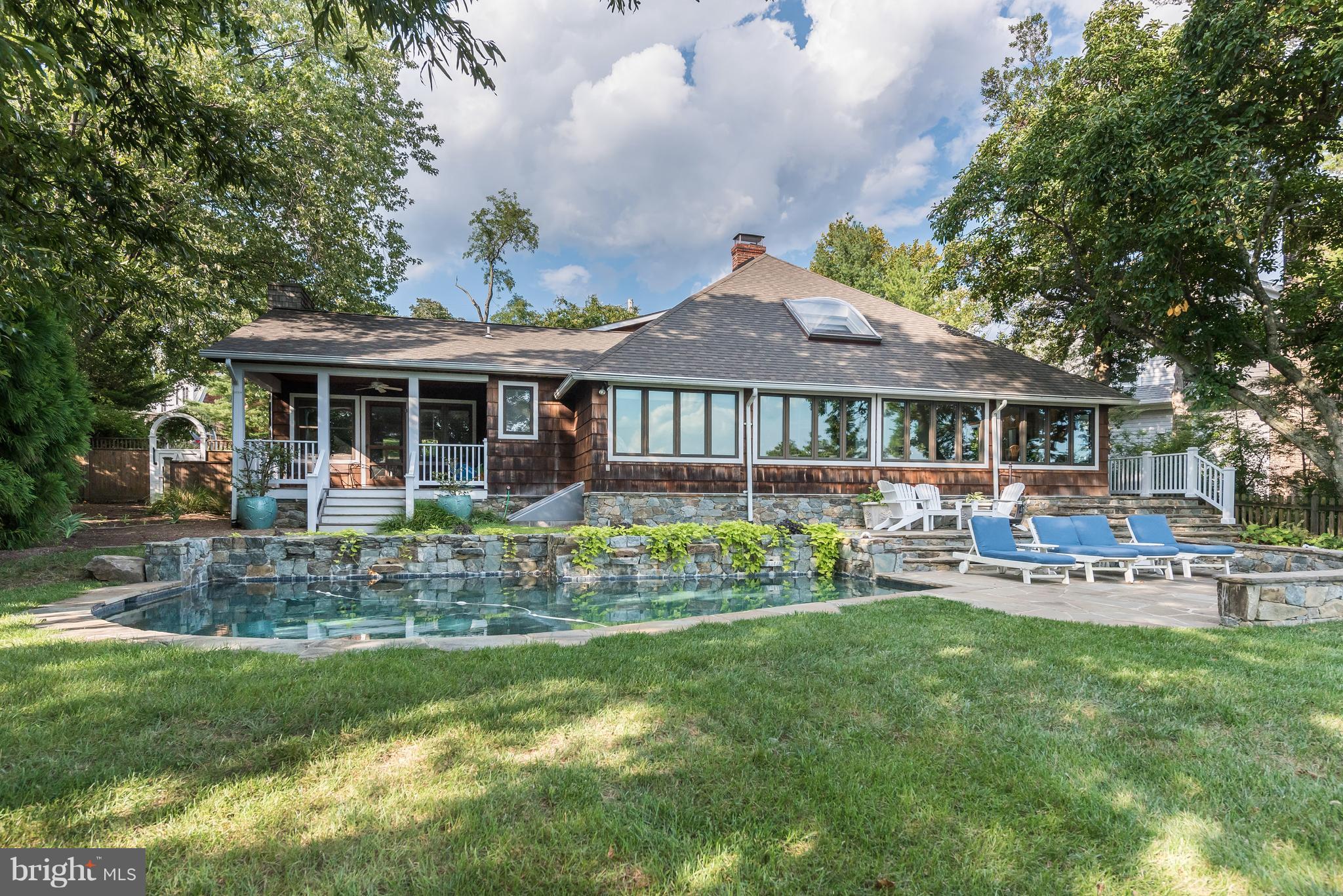 WILD ROSE SHORES - Residential