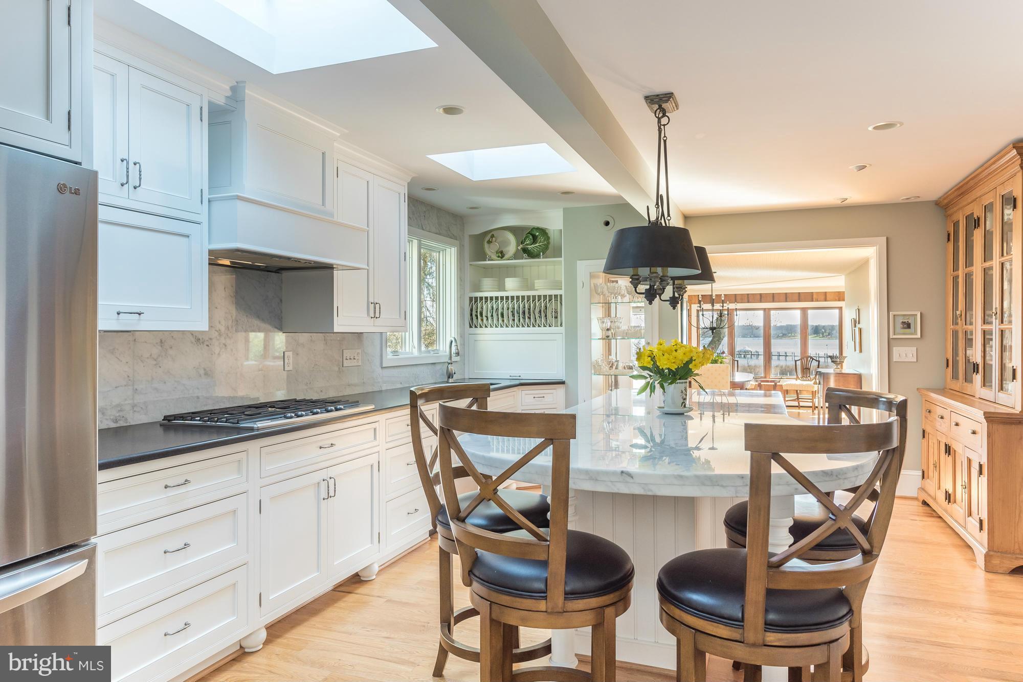 WILD ROSE SHORES - Residential