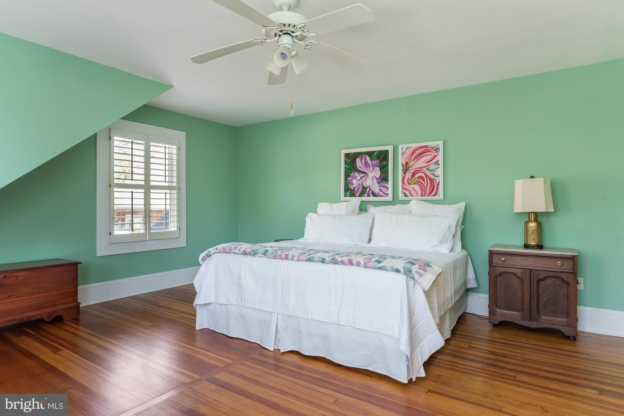 WILD ROSE SHORES - Residential